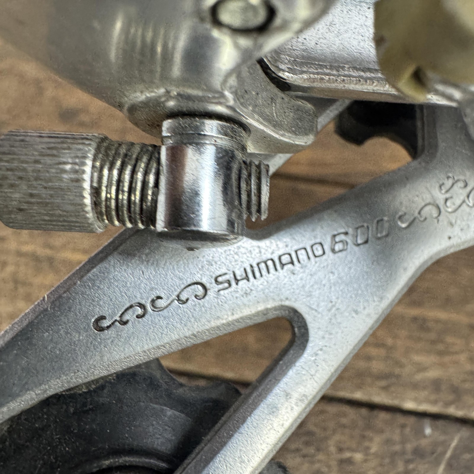Vintage Shimano 600 Arabesque Rear Derailleur Short Cage Bolt-On Silver 80s