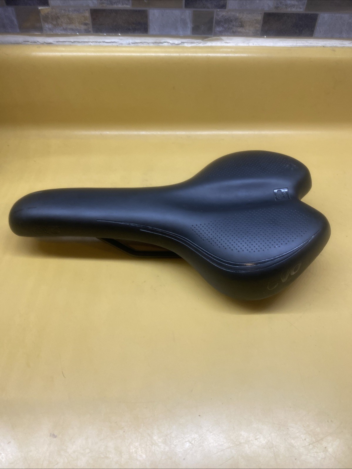 Black EVO 270mm X 160mm Steel Rail Saddle