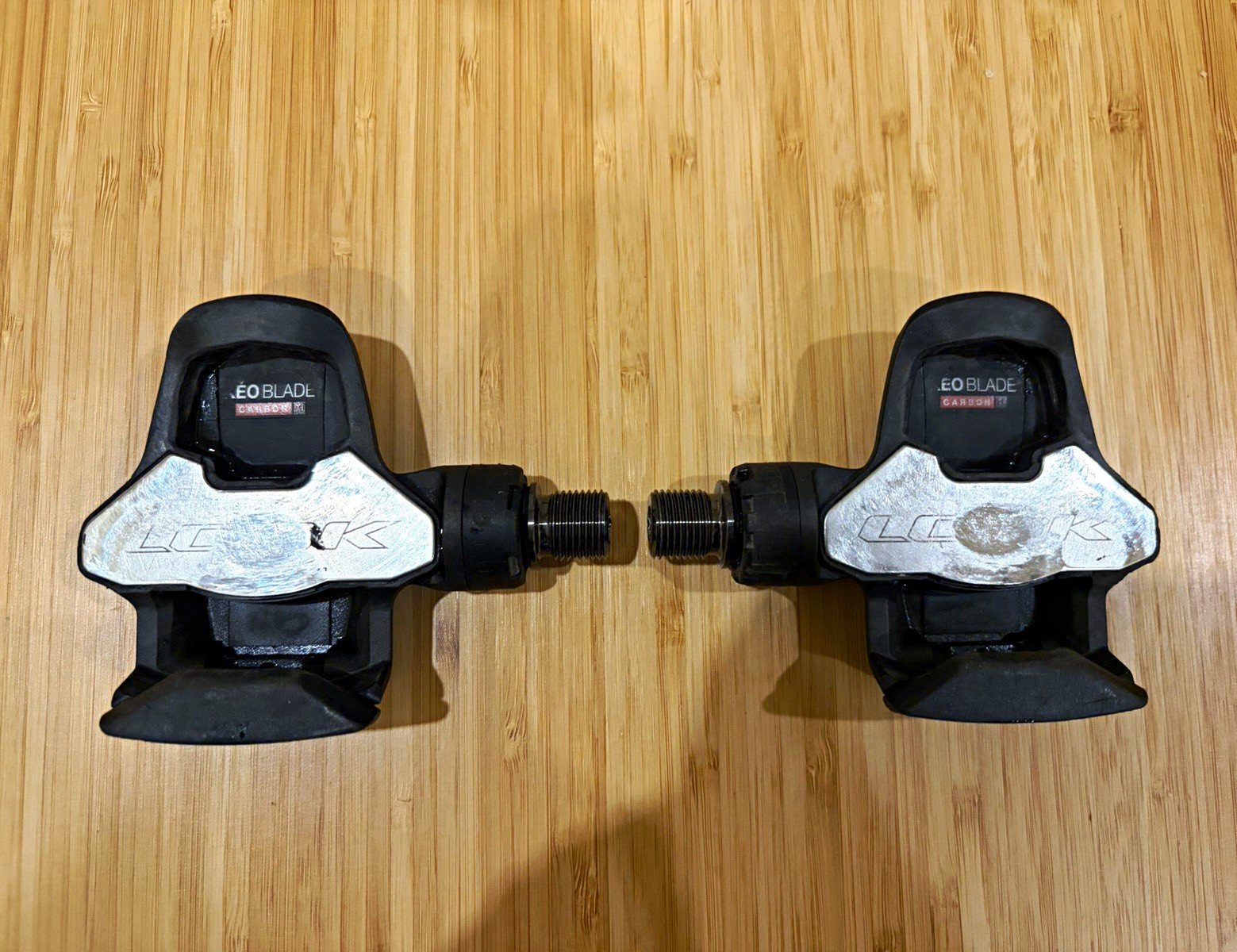 LOOK Kéo Blade Carbon Clipless Road Bike Pedals Black 9/16 in Sealed Bearings
