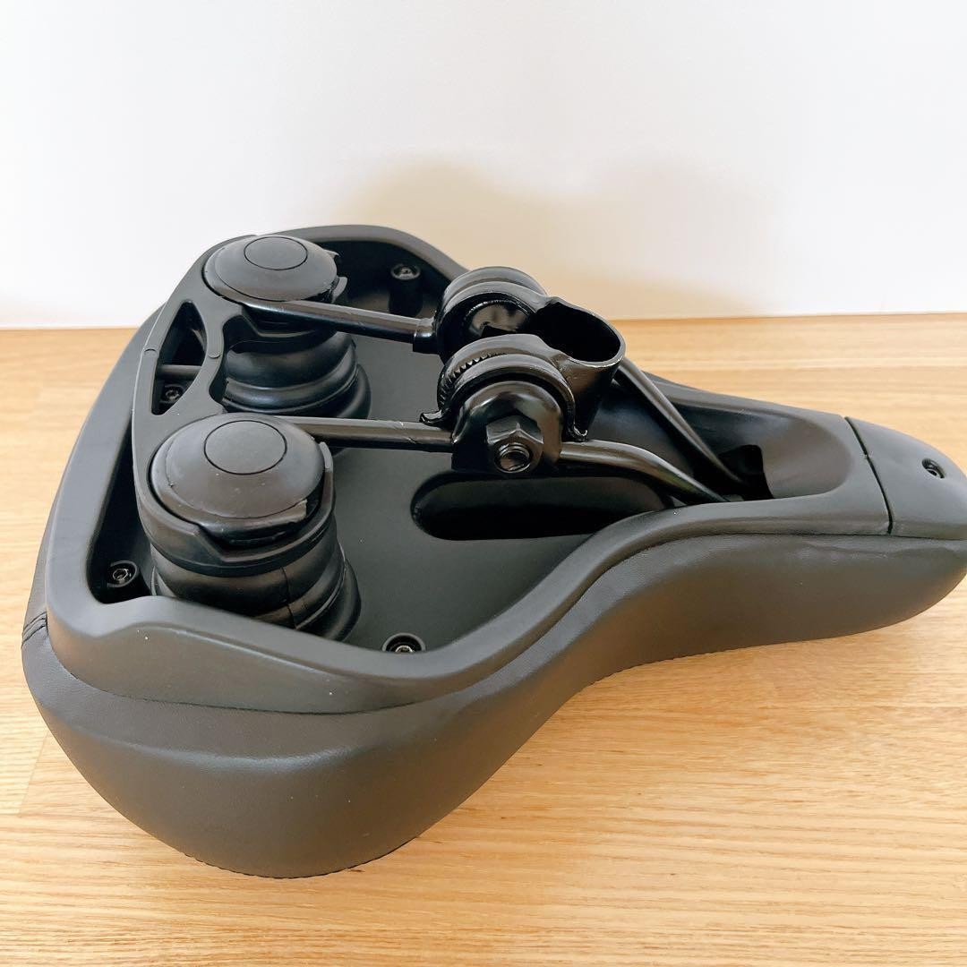 Thick Bicycle Saddle Black 210mm x 270mm for Lightweight Vehicles