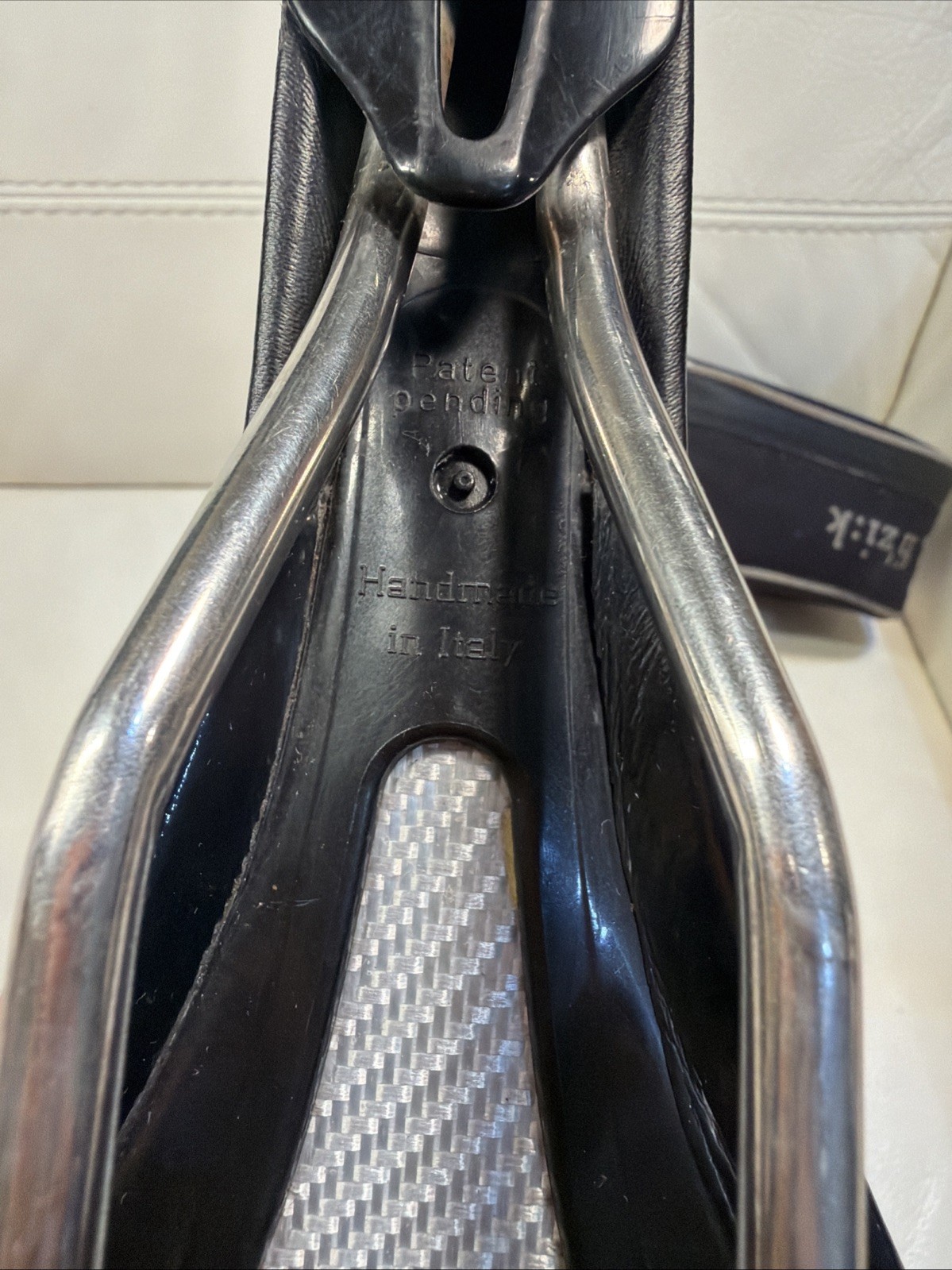 Fizik Aliante Vs Kium Rail Bike Saddle With Fizik Bag