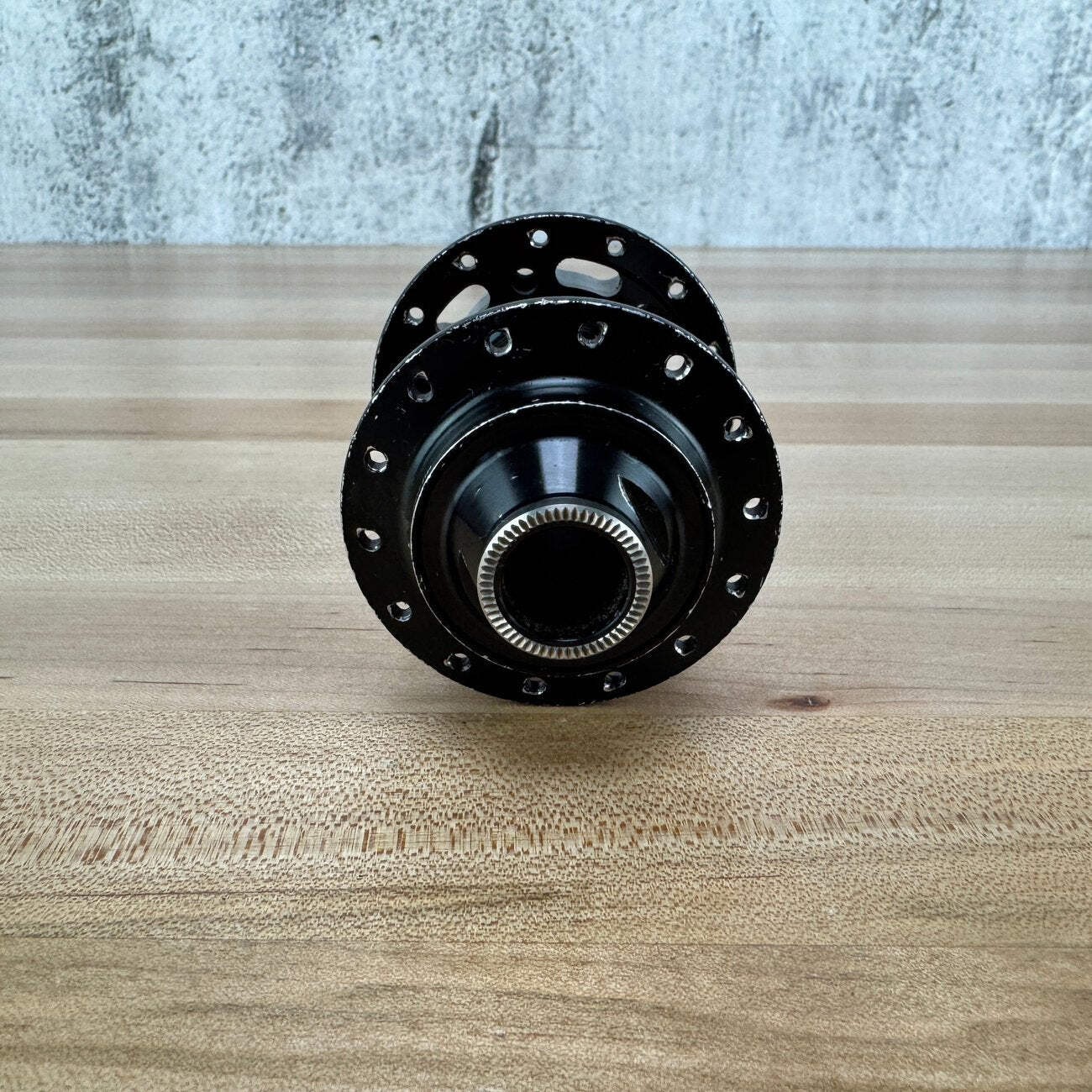 DT Swiss 240 6-Bolt 15mm x 100mm 6 Bolt Disc Brake 28 Hole Front Hub 164g