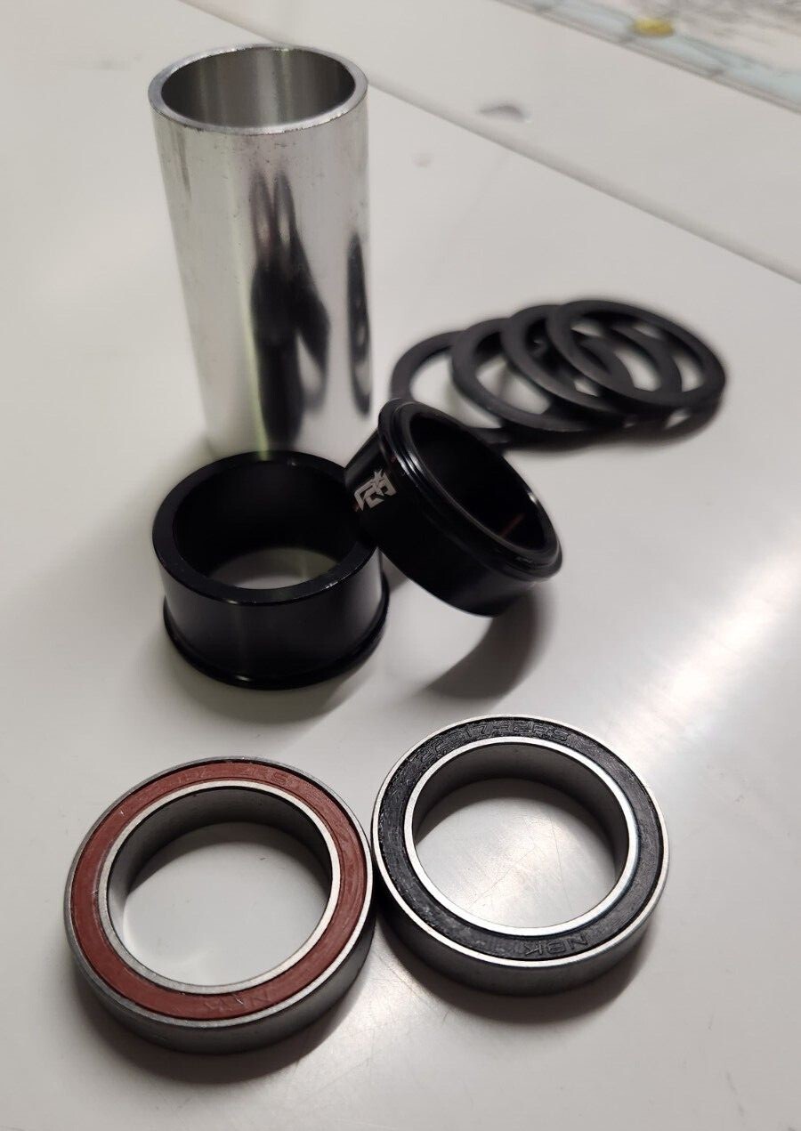 FAR EAST CYCLES 22MM CHINA BB SET FOR FAR EAST CYCLES FRAMES