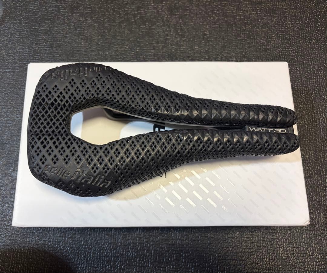 Selle Italia Saddle WATT 3D KIT CARBONIO SUPERFLOW