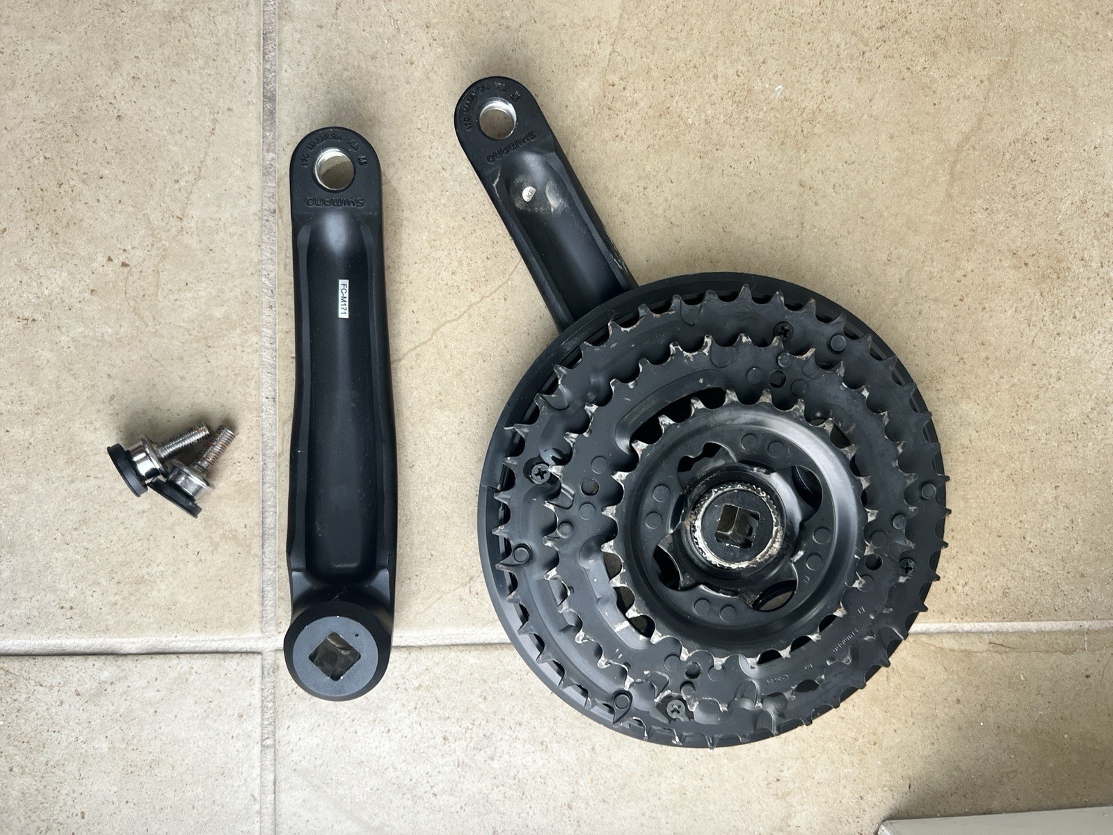 Shimano FC-M171 Crankset 6/7/8 Speed 24/34/42T MTB 170mm Arm Black