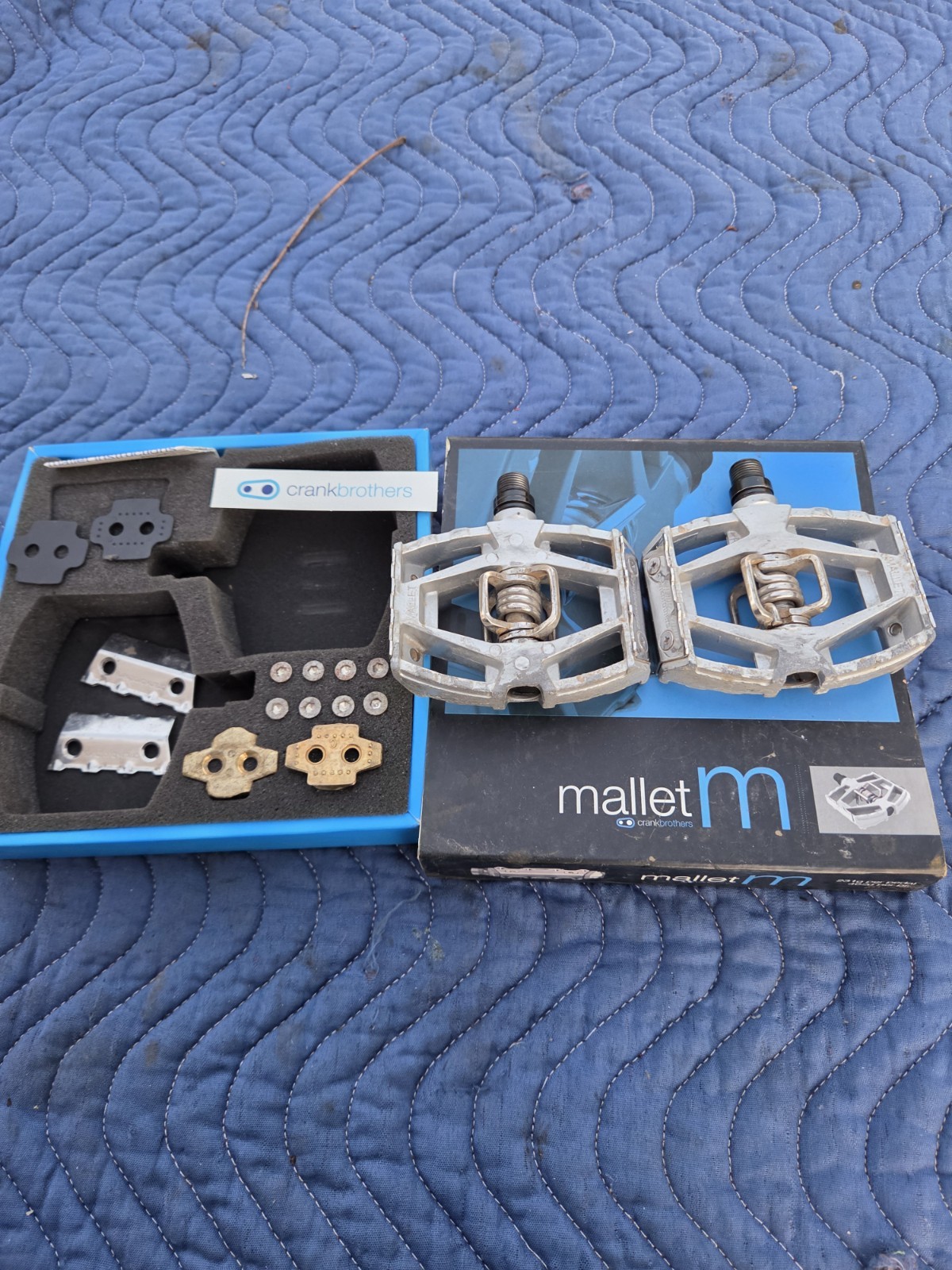 CRANK BROTHERS MALLET M PLATFORM PEDALS WITH CLEATS SILVER Used With BOX 9/16″