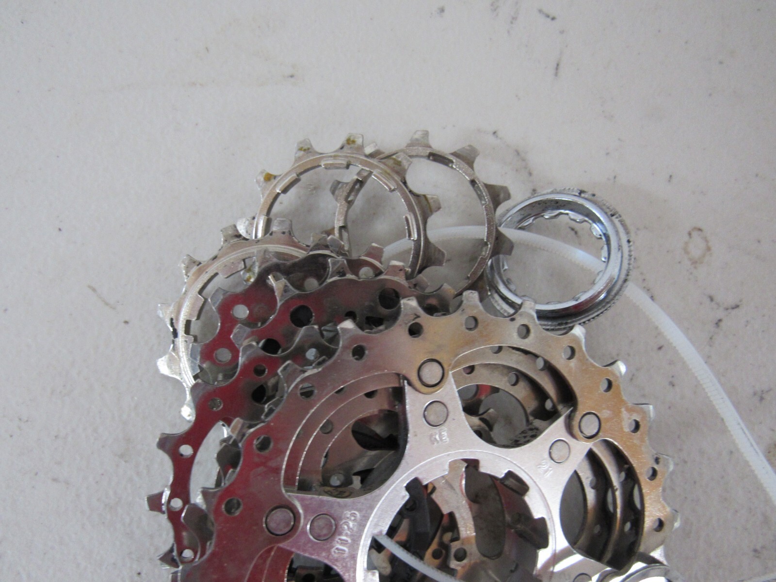 Shimano 105 CS-5700 10 Speed Road 11-25T