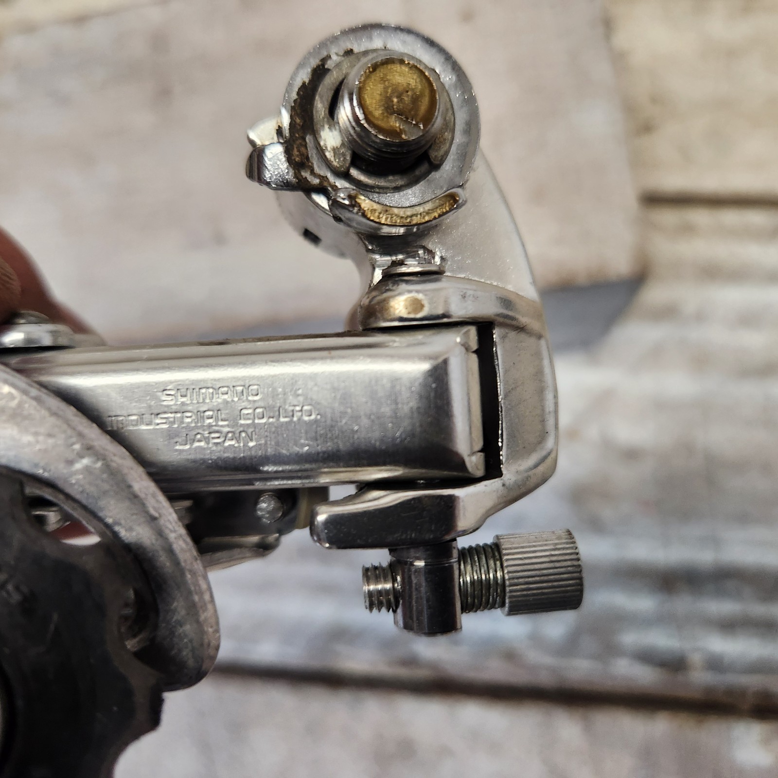 197os Shimano 600 Arabesque Rear Derailleur Short Cage Bolt-On Japan Race