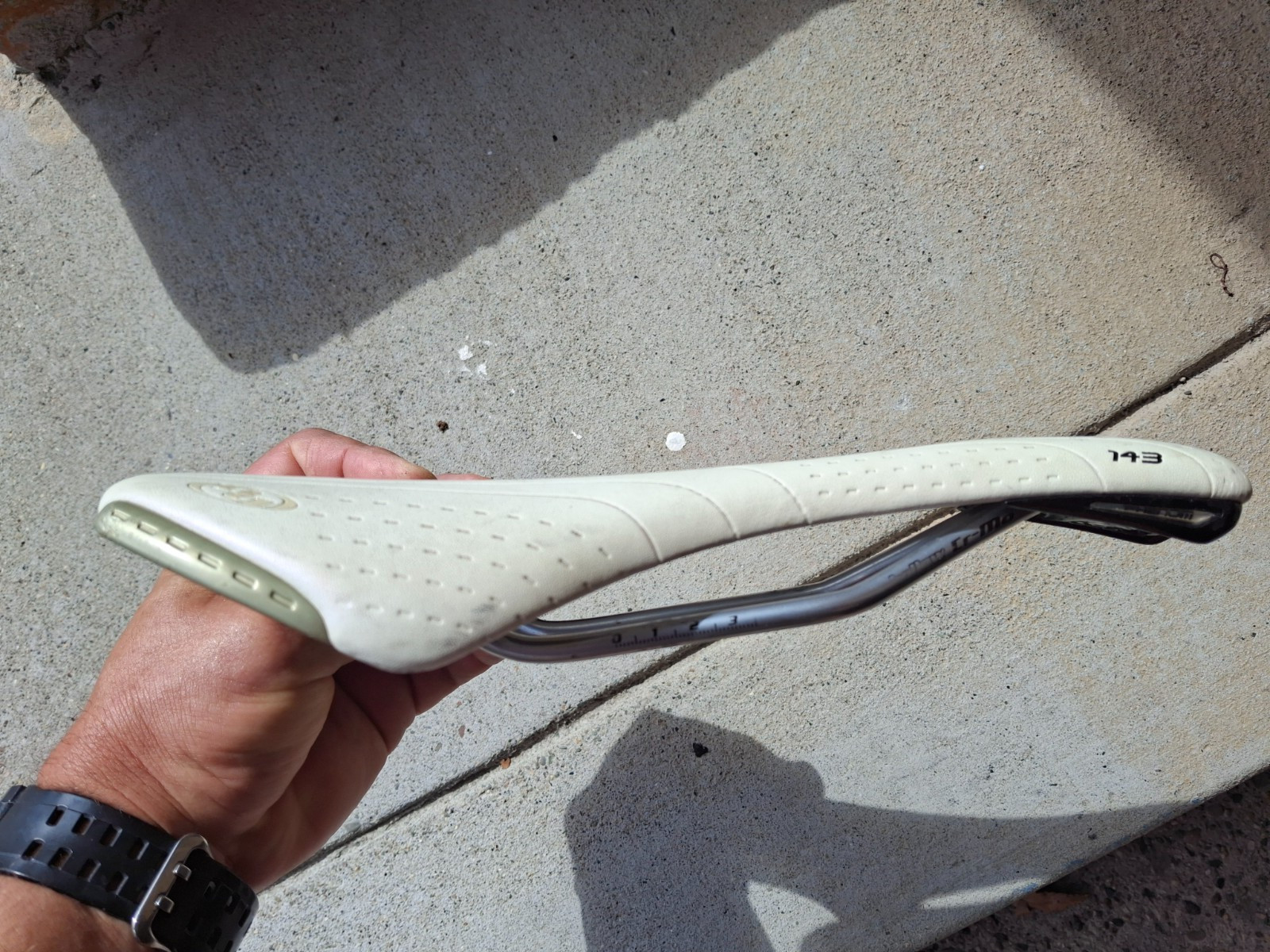 Specialized Phenom CrMo Rails 143mm Bike Saddle