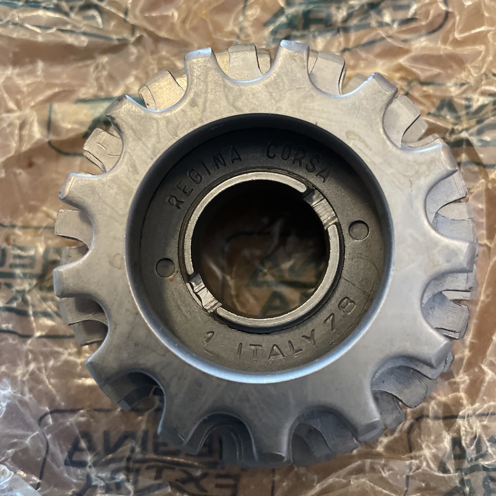 New-in-Box Vintage REGINA CORSA FREEWHEEL 13-18T 6-Speed • English. (NJ)