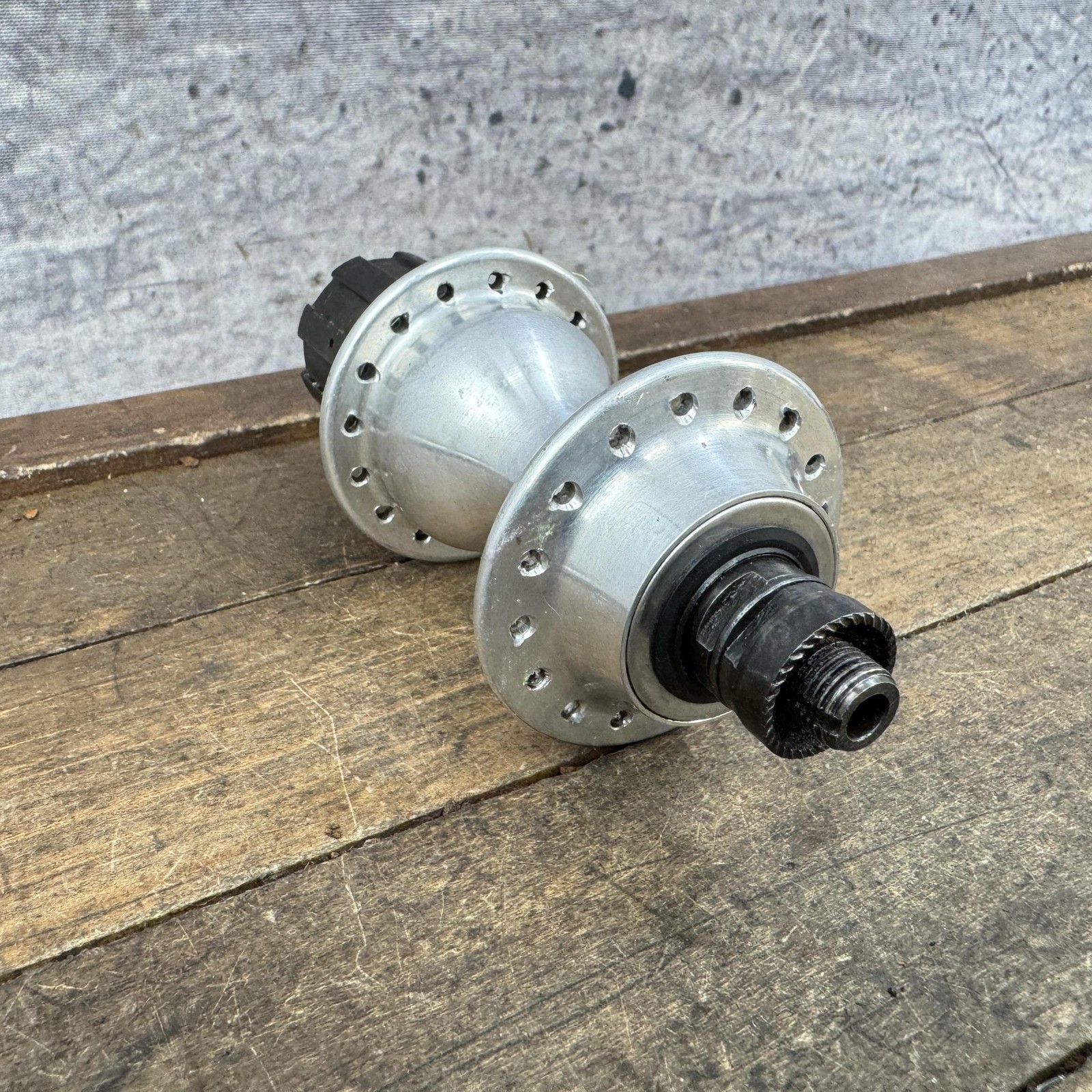 Vintage Campagnolo Rear Hub 32H 130 Mm QR Campy Freehub Silver Italy