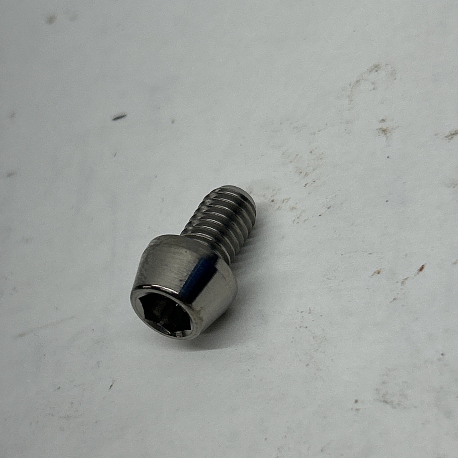 Titanium Socket Cap M6x10mm Titanium Ti Tisc610. Allen Head Cap Screw 1.00mm
