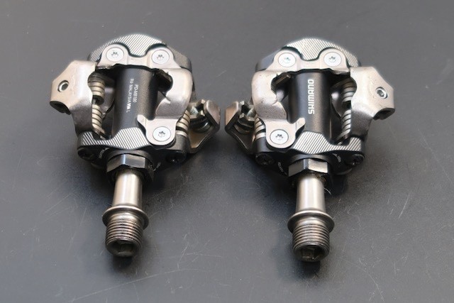 Shimano Deore XT PD-M8100 SPD clipless mountain bike pedals with new cleats