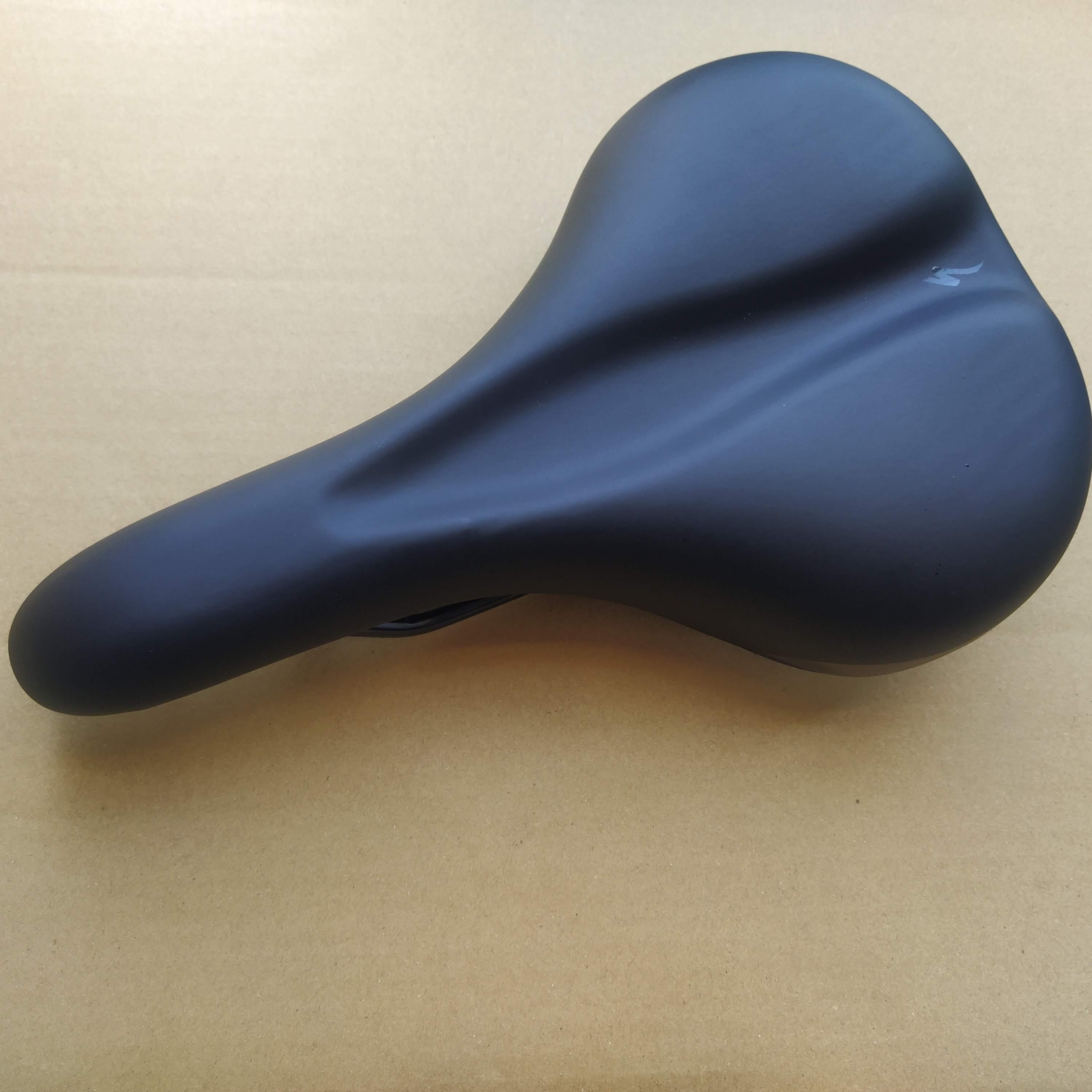 NOS Specialized DoIce Gel Saddle 265x165mm wide Comfort, City, Tour, E-Bike