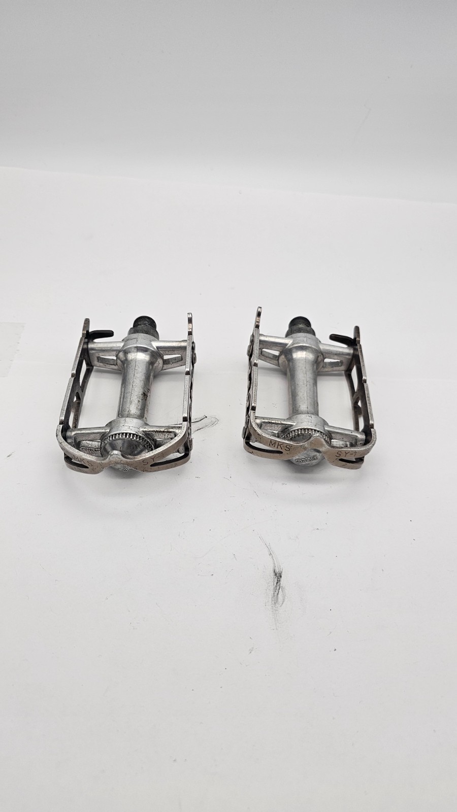 MKS Sylvan Bicycle Pedal Set SY-1 Silver Alloy 9/16″ Road Fixie Touring Bike