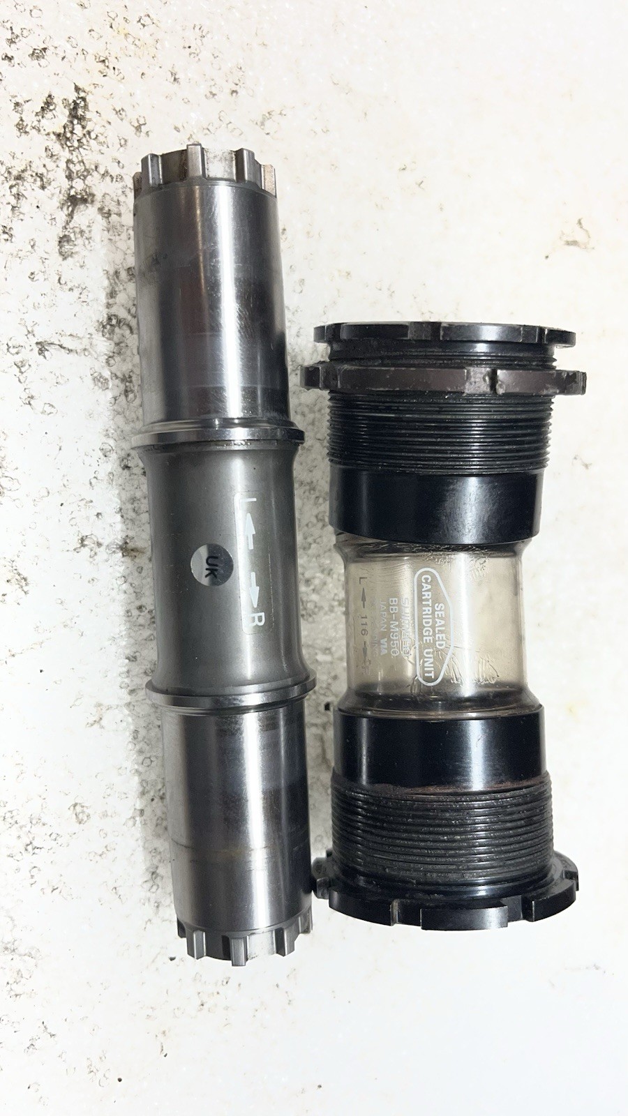 Vintage Shimano XTR Octalink Sealed Bottom Bracket BB-M950 116mm BSA V1 Japan