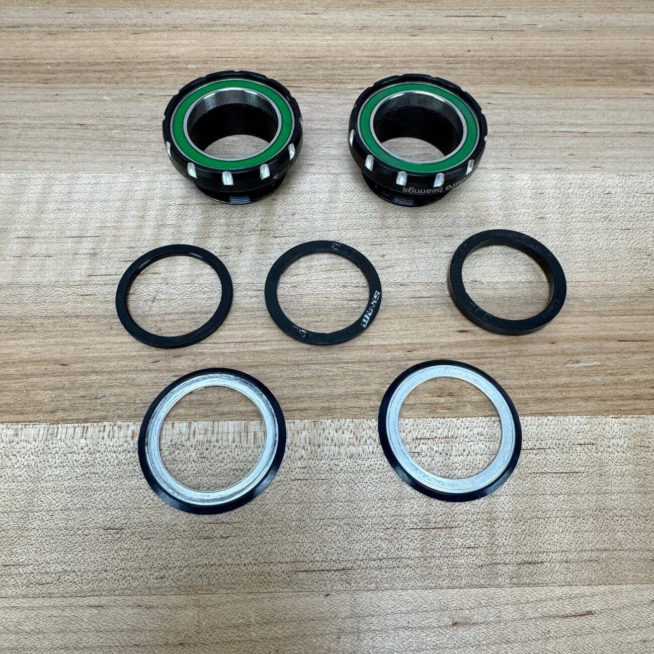 Enduro ITA Italian Threaded Bottom Bracket for 30mm Spindles 93g