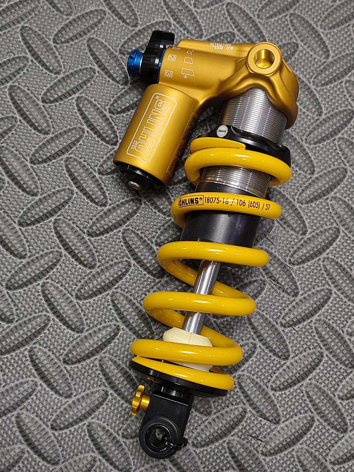 Ohlins TTX Coil Rear Shock 185x55mm Trunnion 605lbs Coil Spring