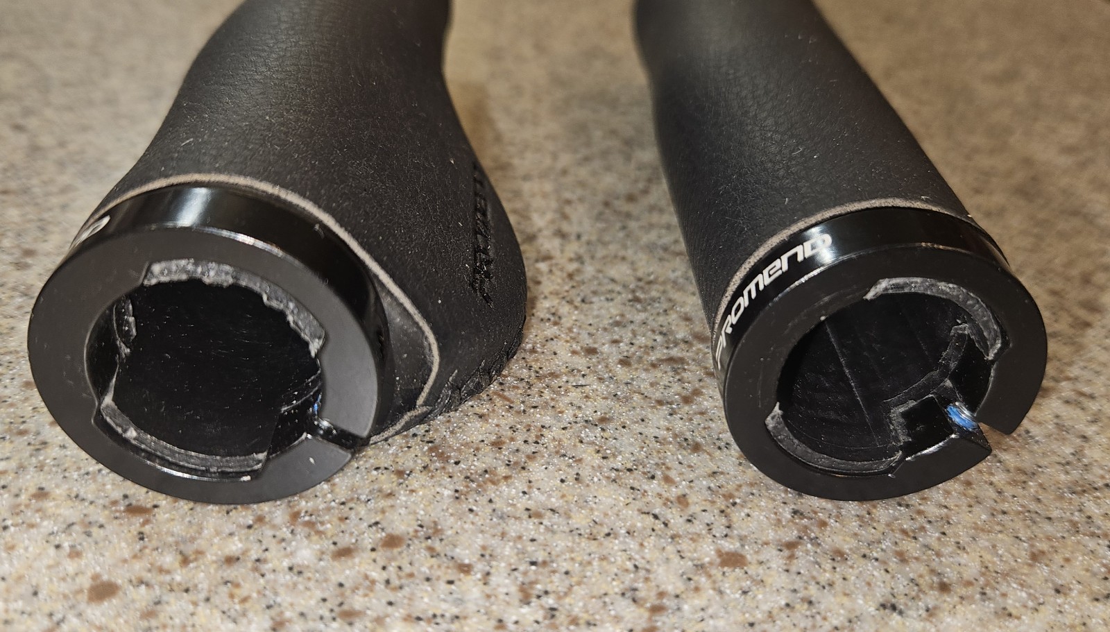 PROMEND Bicycle Grips Anti-Skid Lock-on Fiber Leather MTB Bike Black