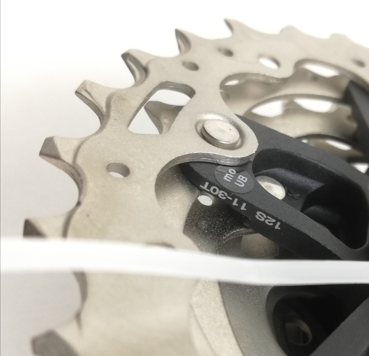 SHIMANO ULTEGRA CS-R8100 12-Speed Road Cassette Sprocket 11-30T New Pull-Off