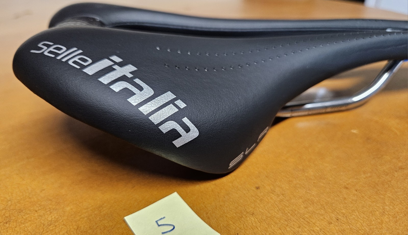 Selle Italia SLR Superflow Ti316 (titanium) L3 275mm X 145mm Saddle – Excellent