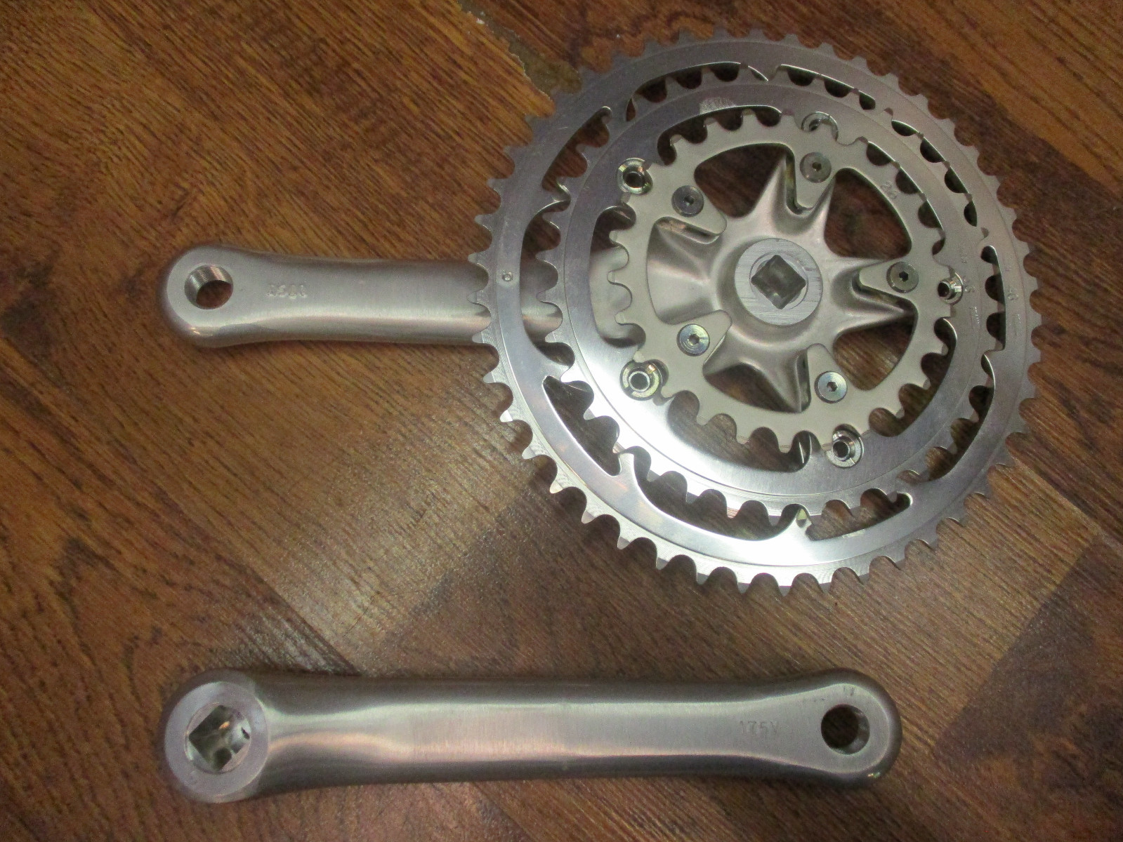 RARE NOS EDCO COMPETITION 175L 110/74 BCD 46/36/26 TRIPLE SQUARE TAPER CRANK SET