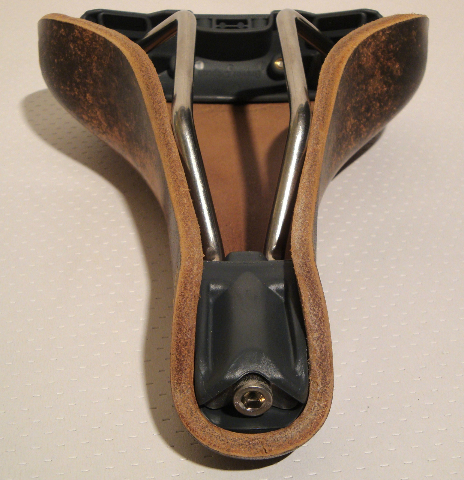 NEW GILLES BERTHOUD SADDLE SEAT MARIE BLANQUE CORK MADE IN FRANCE IDEALE BROOKS