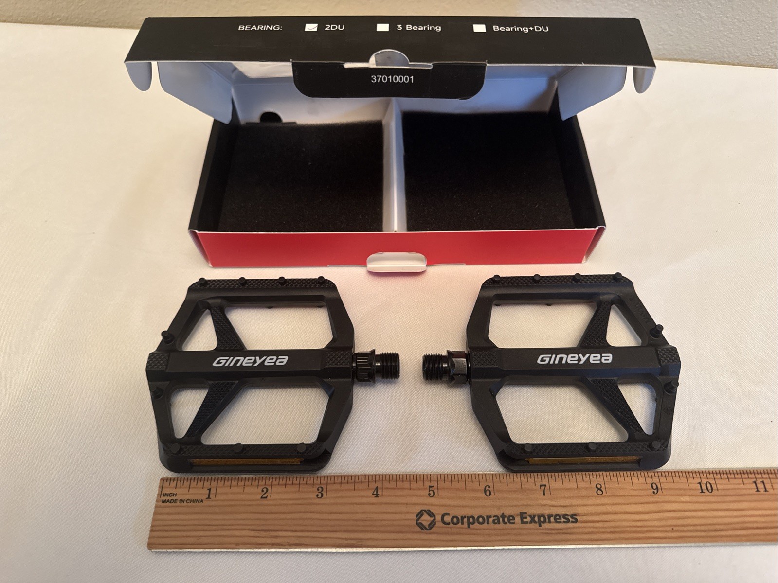 Bicycle Pedals 2DU Universal Fit 9/1 Flat Platform For Road Mount BMX MTB Bike