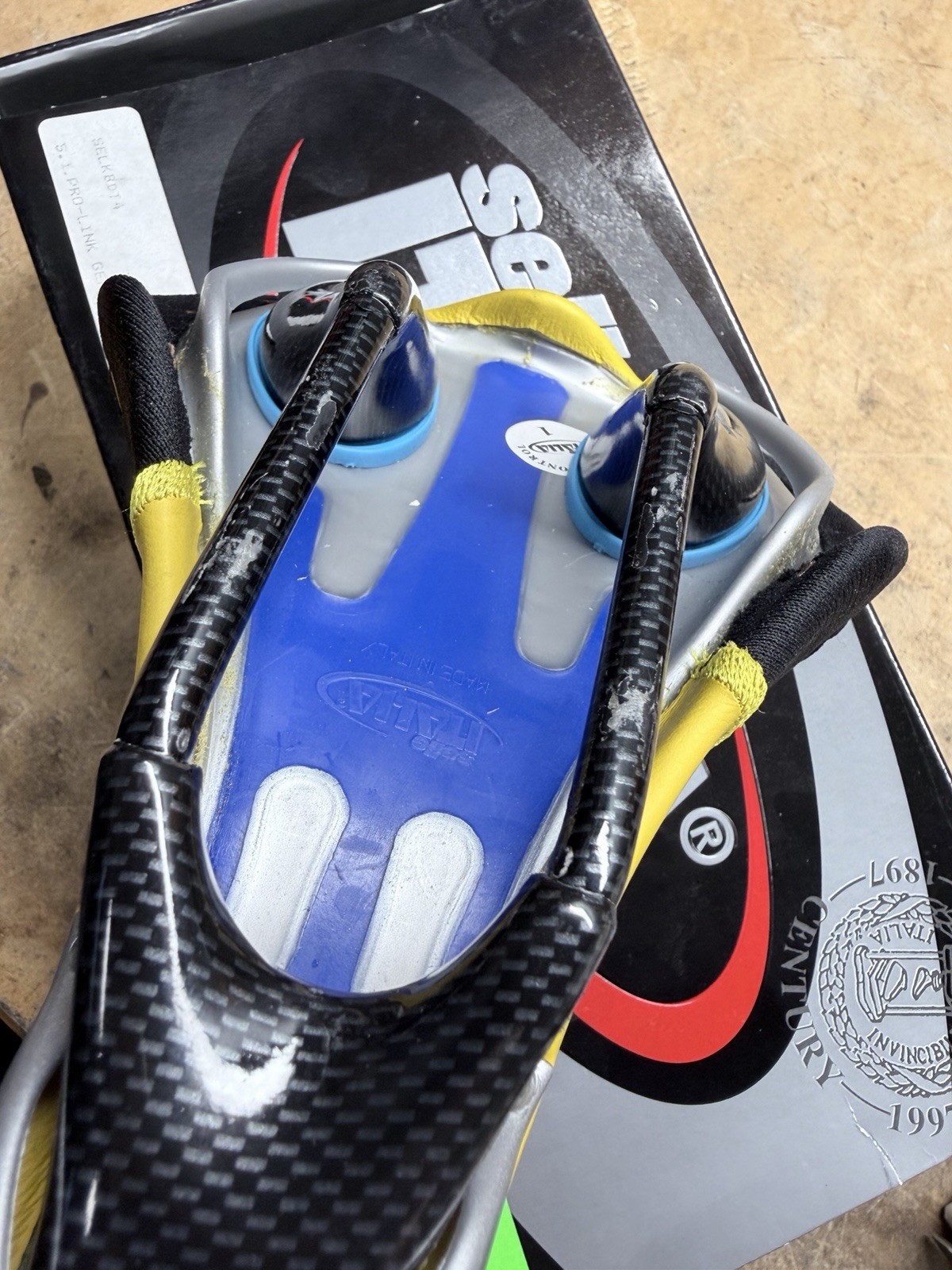 Selle Italia Genuine Gel ProLink Saddle CARBON Rails – Yellow NIB NOS