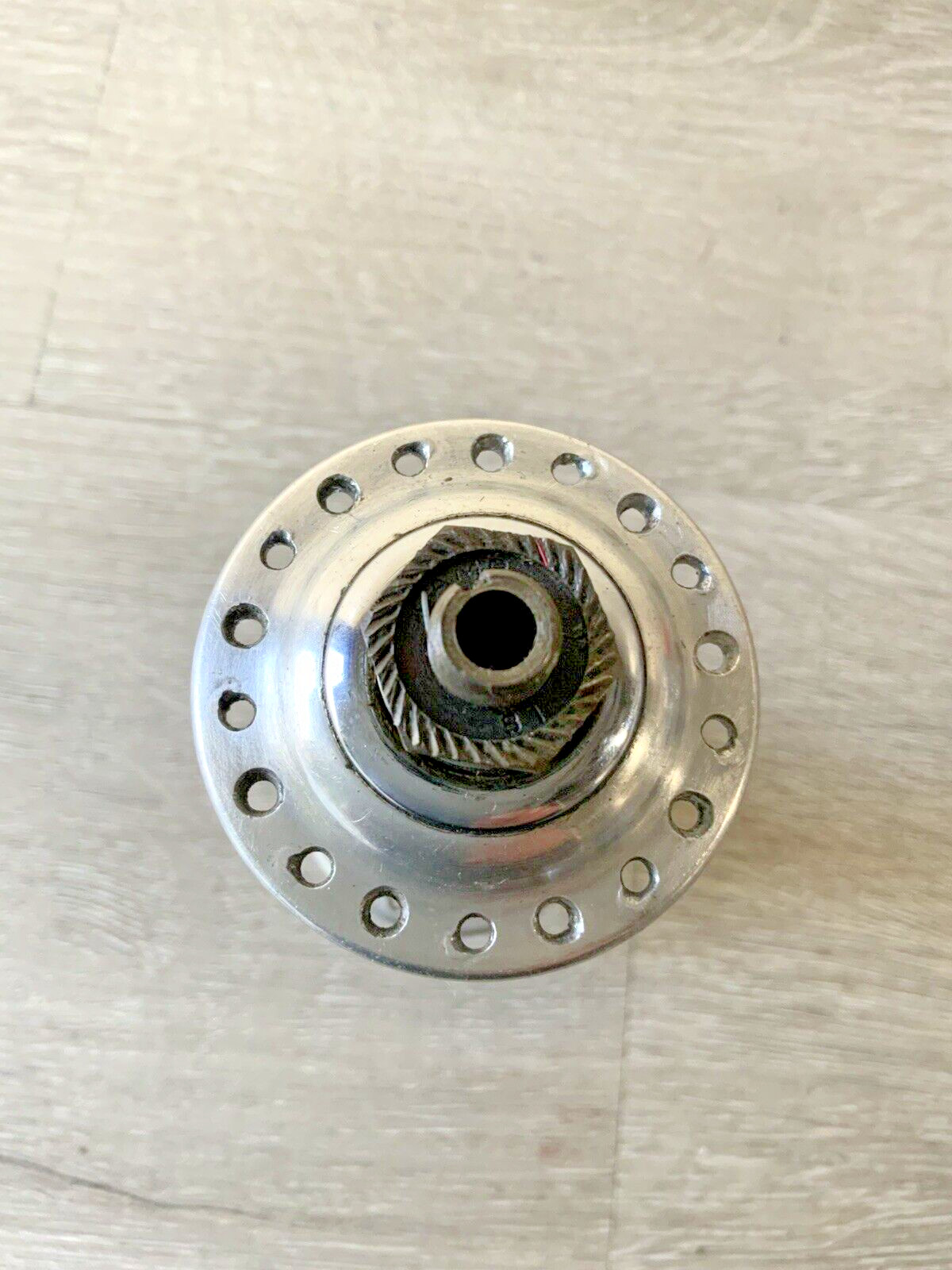 CAMPAGNOLO RECORD FRONT HUB 36 HOLE 100 MM SPACING