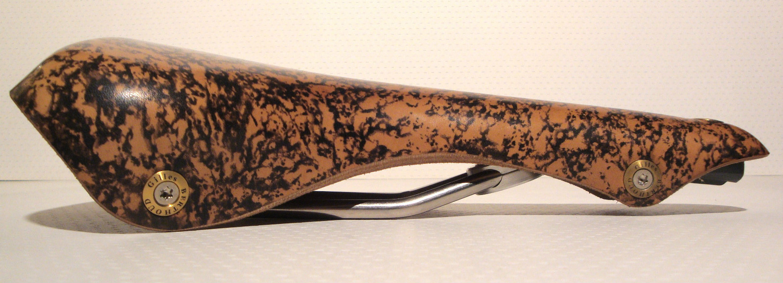 NEW GILLES BERTHOUD SADDLE SEAT SOULOR CORK MADE IN FRANCE IDEALE BROOKS
