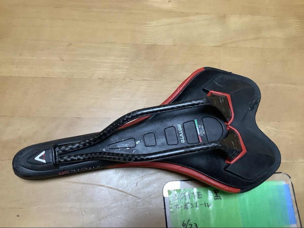 Saddle Astute ASTVTE carbon rail carbon carbon lightweight black 6/23