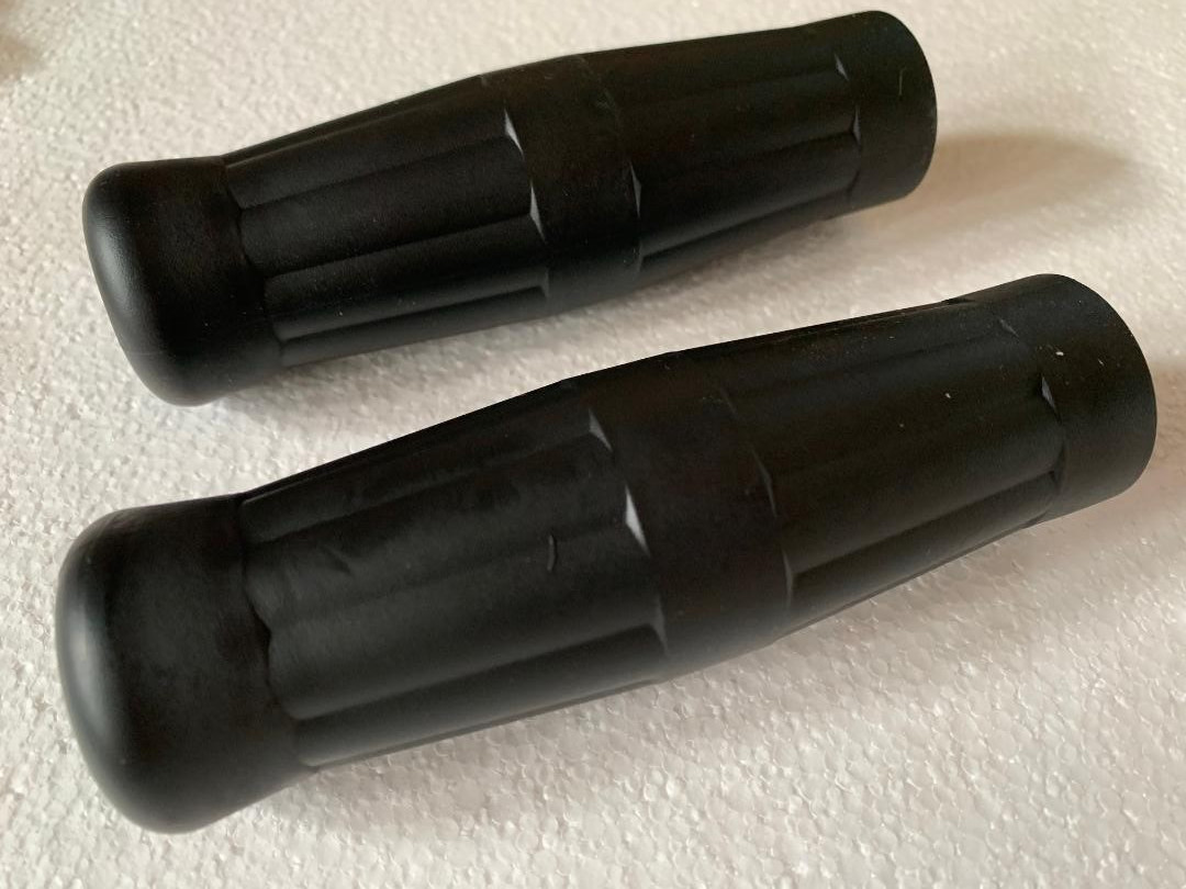 BLACK Vintage Bicycle Grips COKE BOTTLE BARREL Cruiser Lowrider City Trike Bike