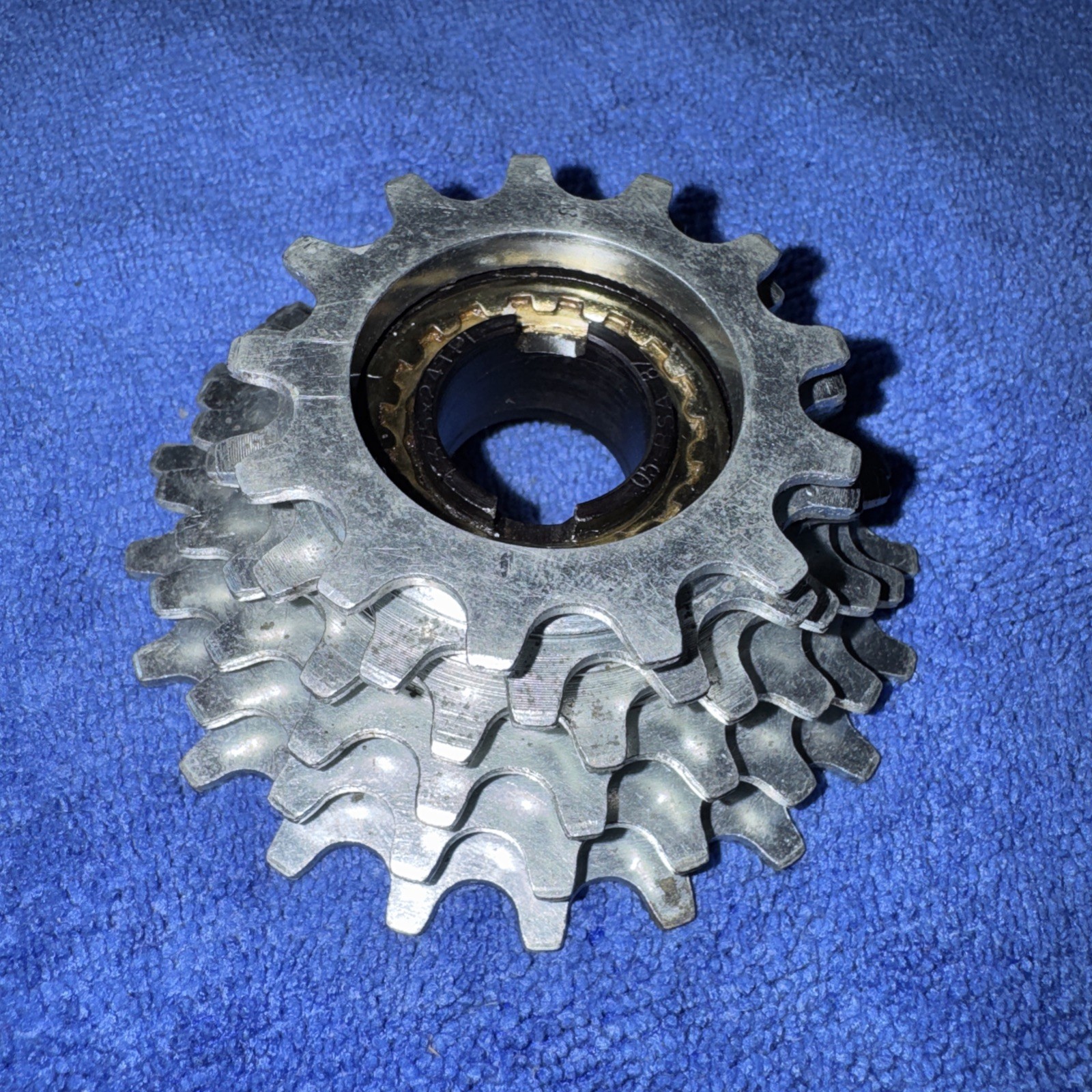 VINTAGE MAILLARD 700 SUPER COURSE FREEWHEEL 13-21 1.37 X 24 TPI USED EXCL FRANCE