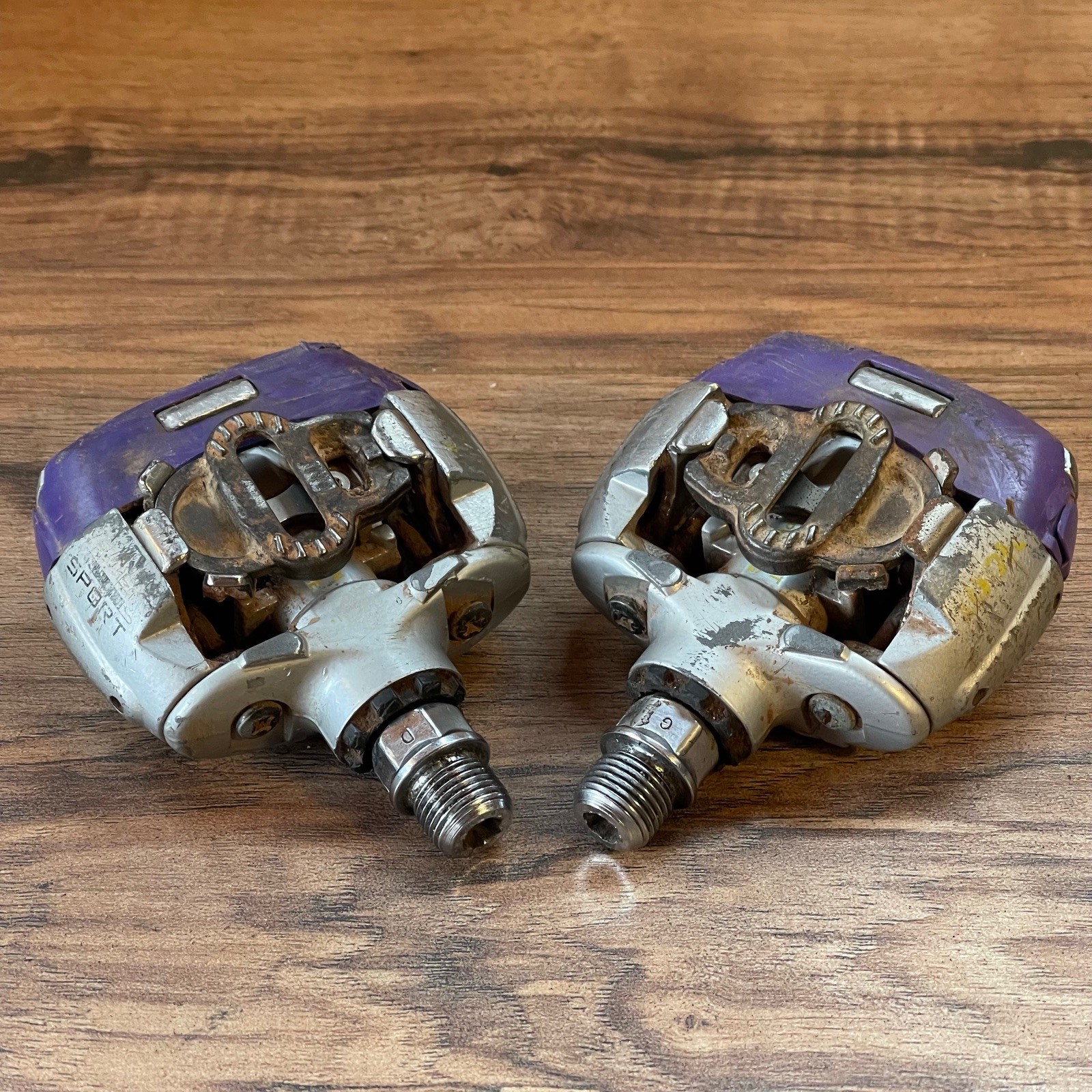 Vintage LOOK S2 Sport Clipless Mountain Bike Pedals With Cleats