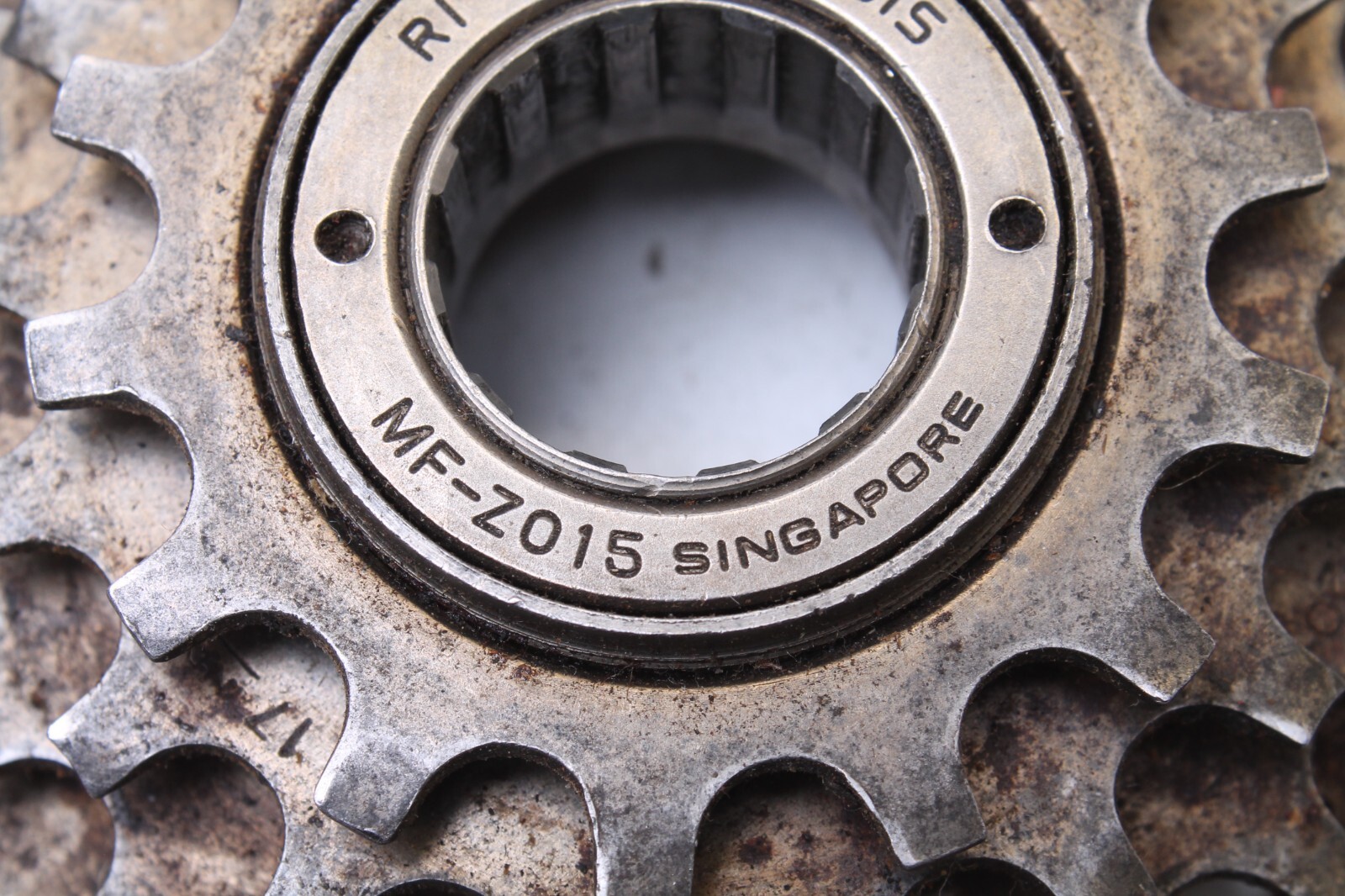 SHIMANO 5 SPEED SIS INDEXING FREEWHEEL MF-Z015 14-28 TOOTH – SINGAPORE VERSION