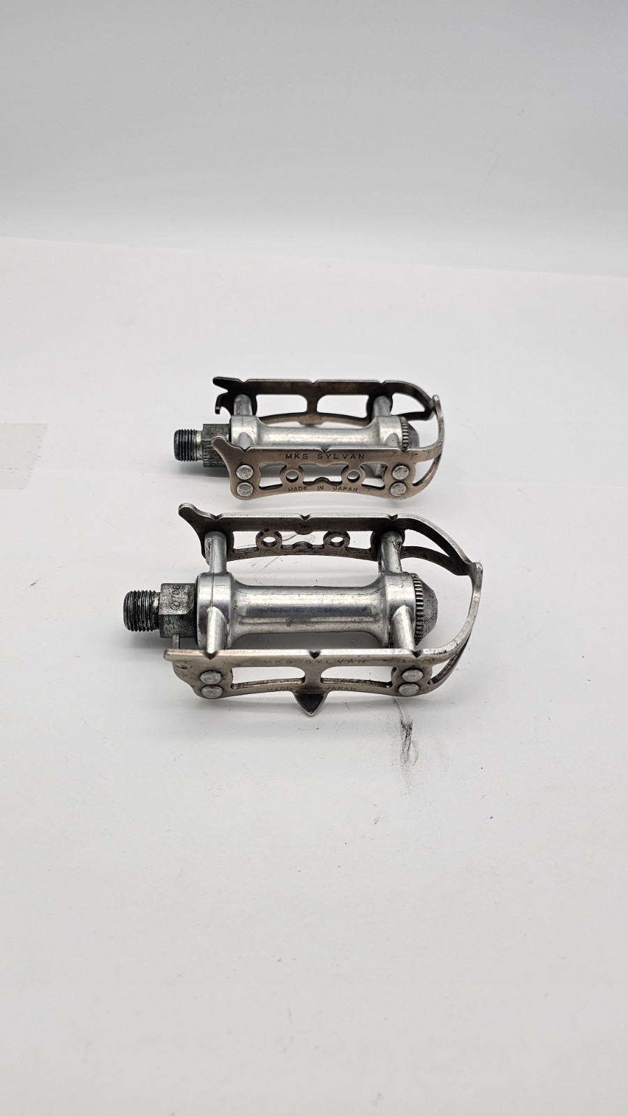 MKS Sylvan Bicycle Pedal Set SY-1 Silver Alloy 9/16″ Road Fixie Touring Bike