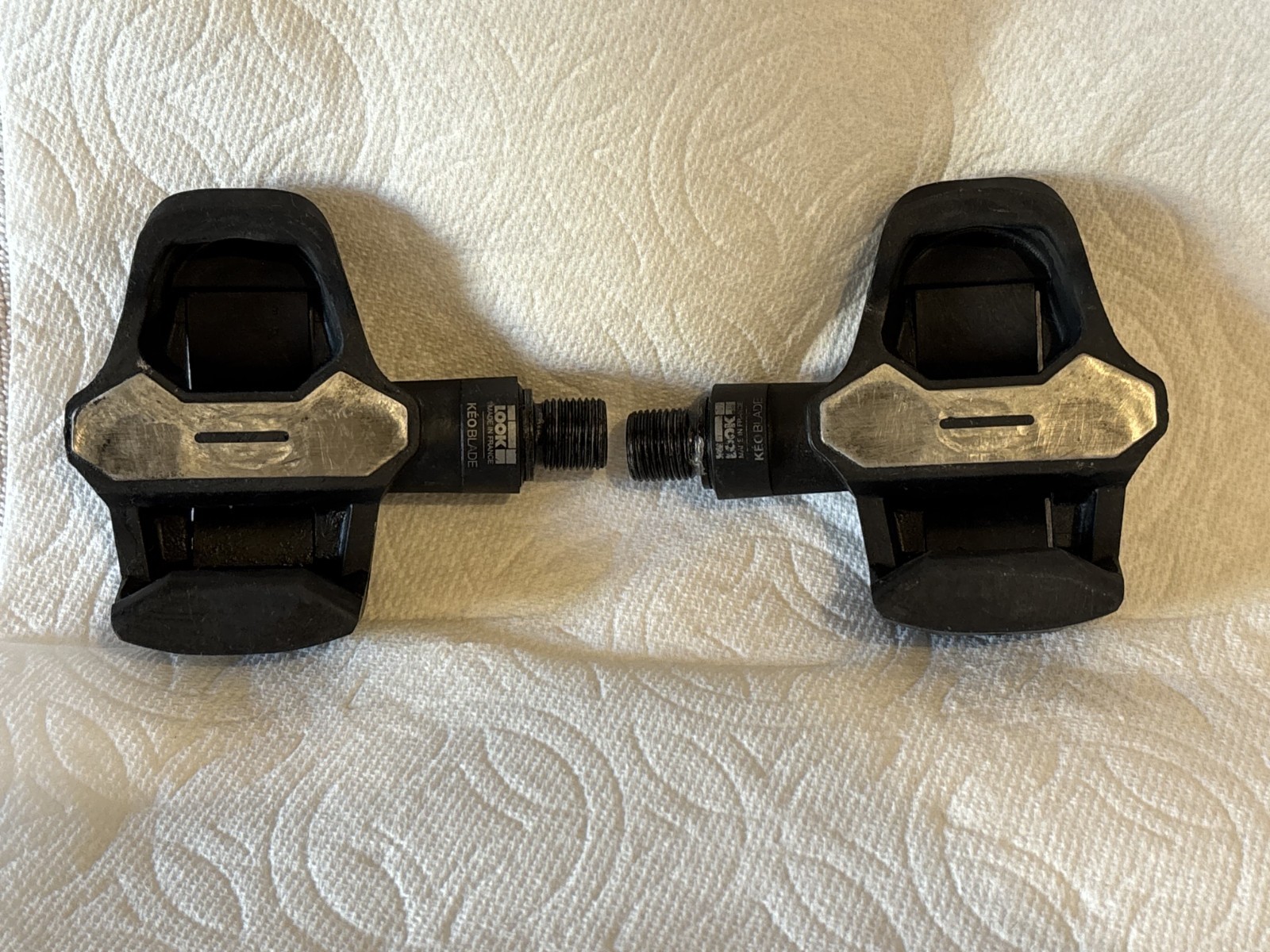 Look Keo Blade Carbon Clipless Pedals – Black – VG-EX