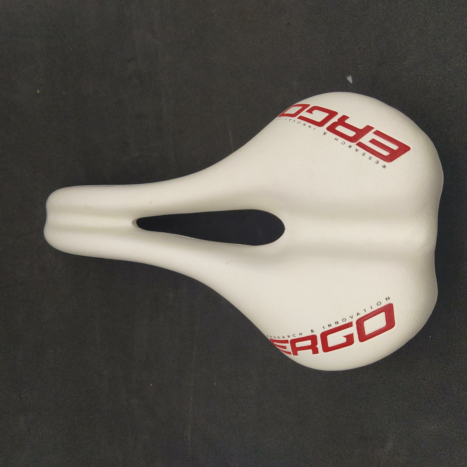 ERGO Force 140 Cr-MO Rail 282x140mm Ergonomic Design Saddle White