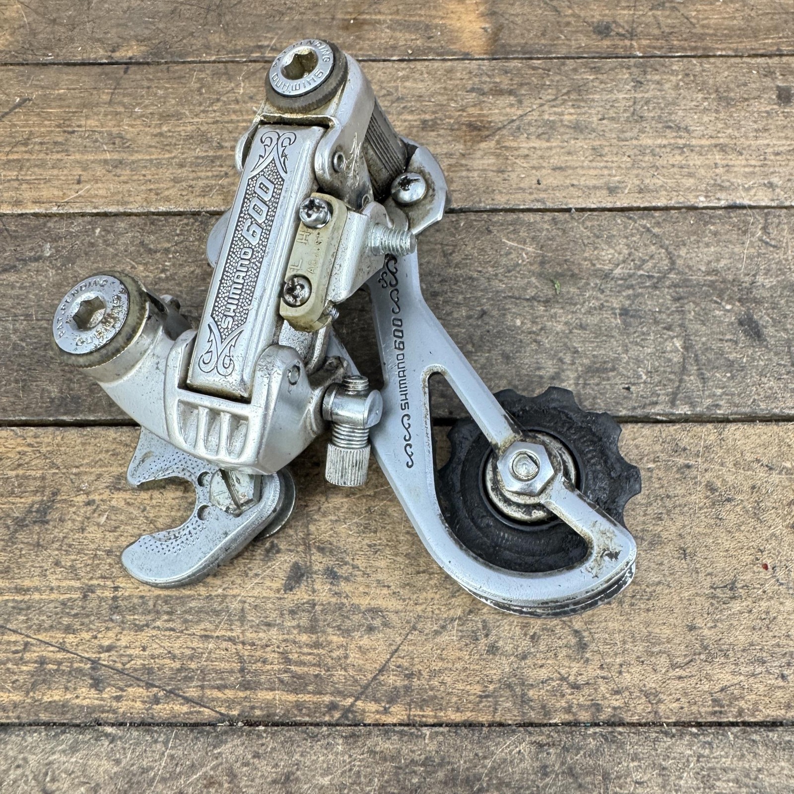 Vintage Shimano 600 Arabesque Rear Derailleur Long Cage PARTS BROKEN