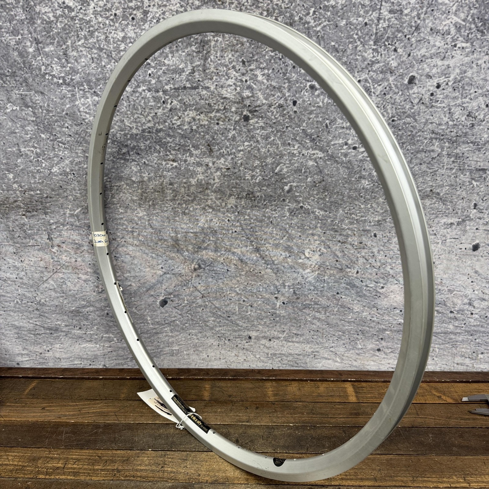 Vintage Velocity Aeroheat AT 26in Rim 32H Silver Alloy Clincher MTB Australia