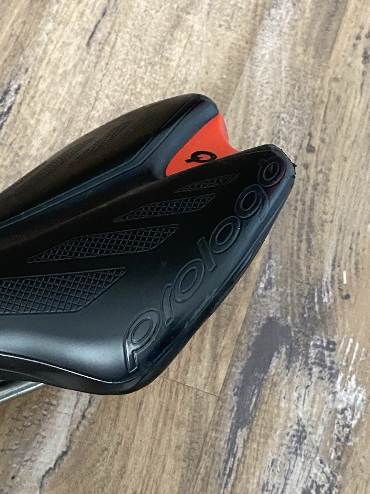 Prologo Q Saddle Road Gravel Bike Seat Black Red White Cycling