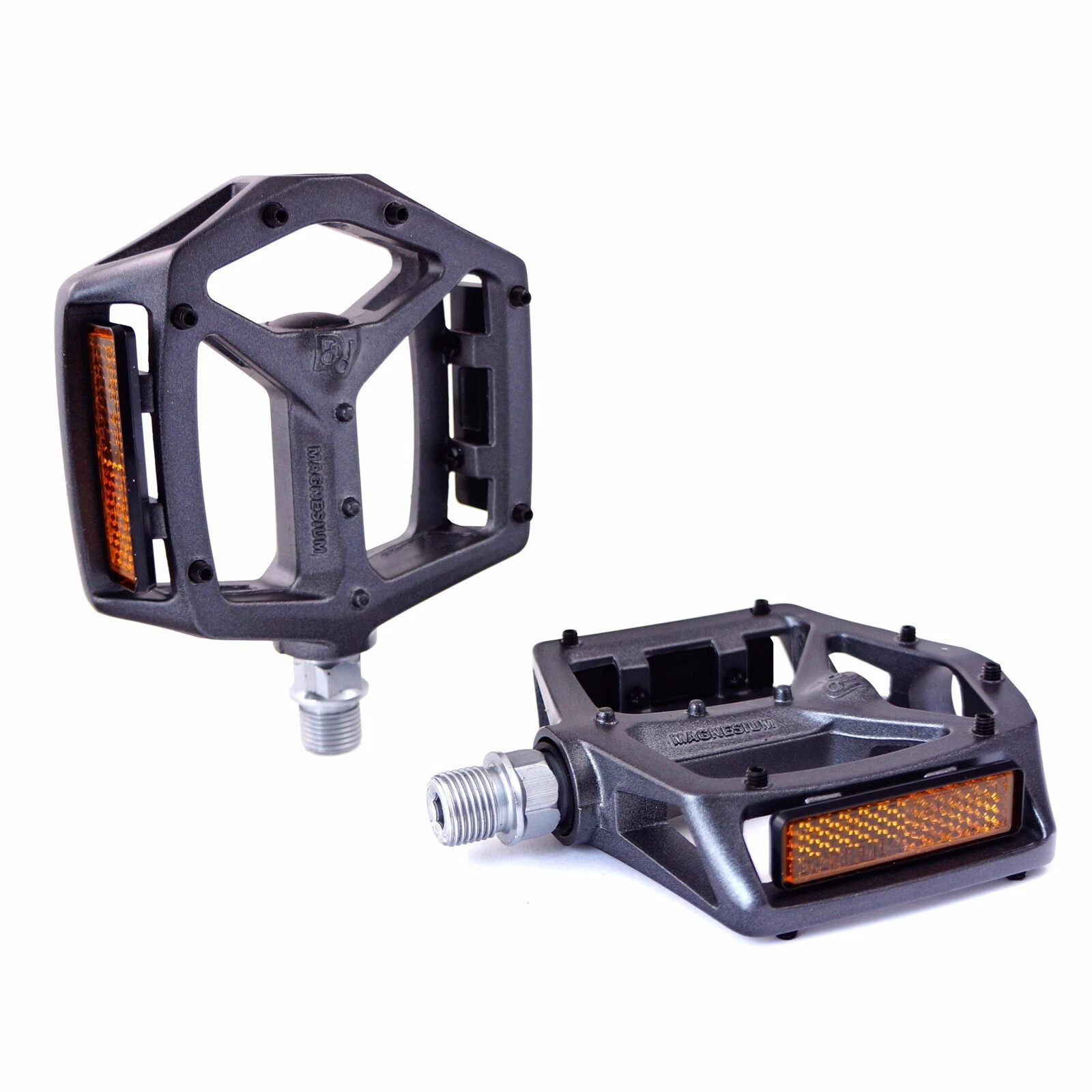 Wellgo MG-3 9/16″ Magnesium Bike Pedal MTB Downhill -Black/Red/Silver/Grey/Blue