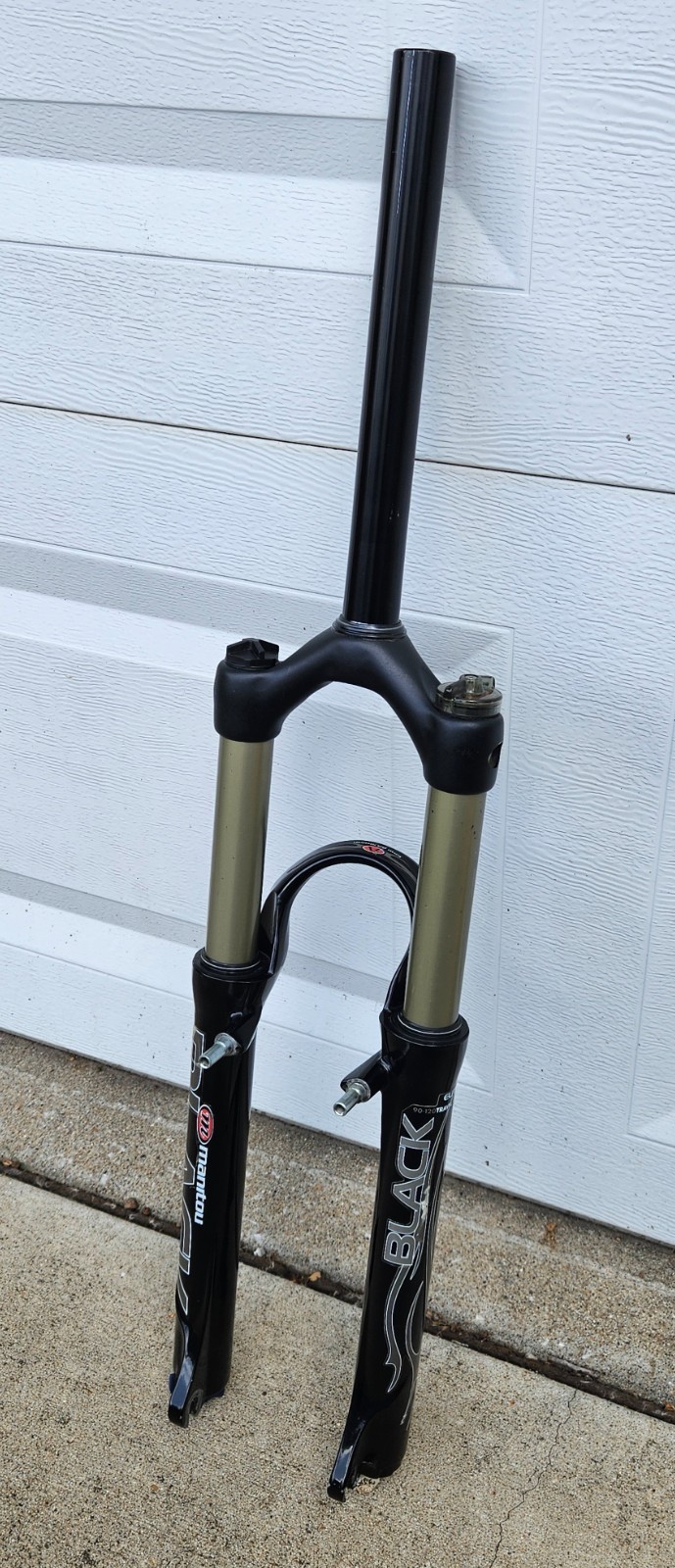 Vintage Manitou Black Elite 26″ Fork, 1-1/8″ Threadless 90-120 Adj Travel, VGC!