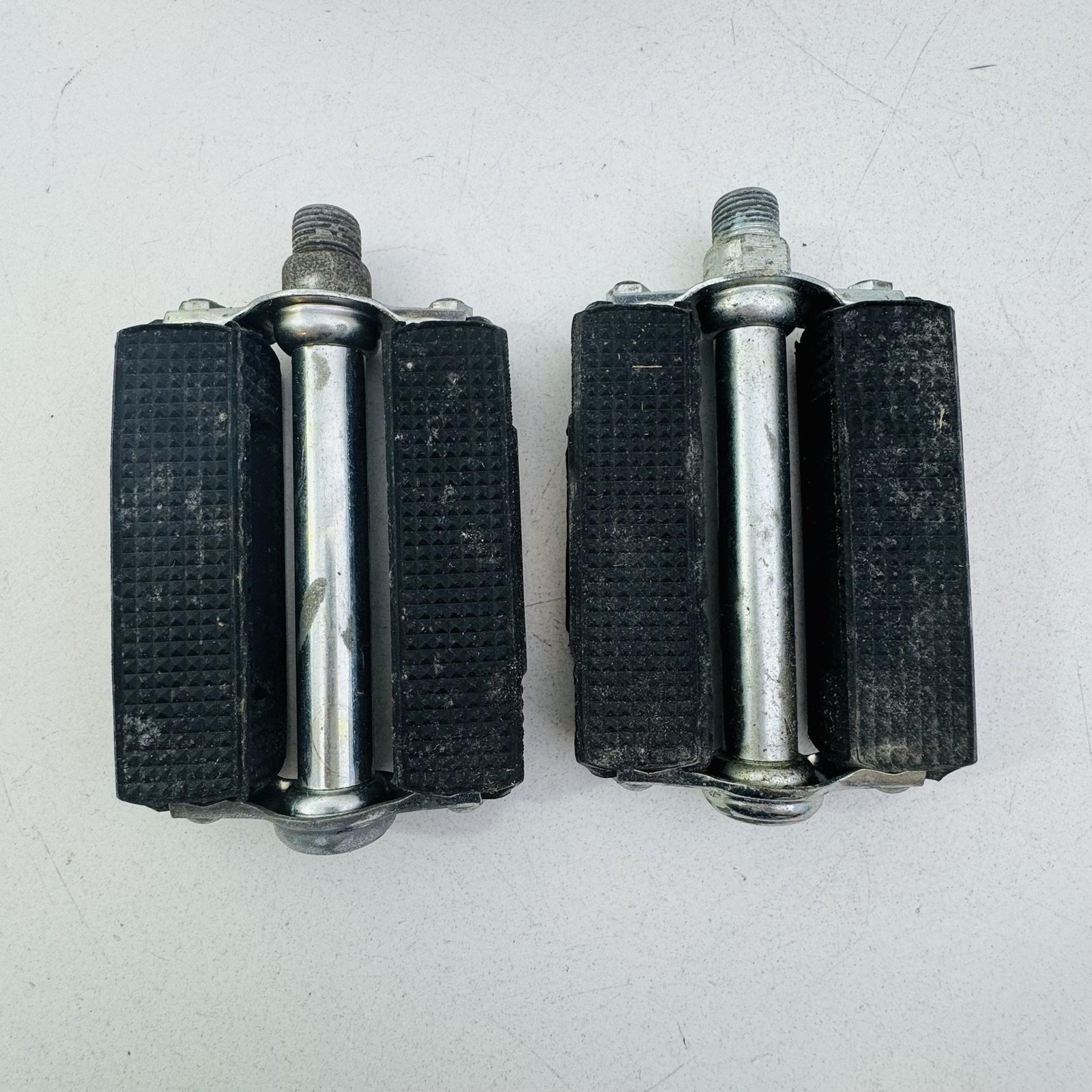 Vintage Union Bicycle Block Pedals 9/16 In Black Reflectors Pair German Bike A41