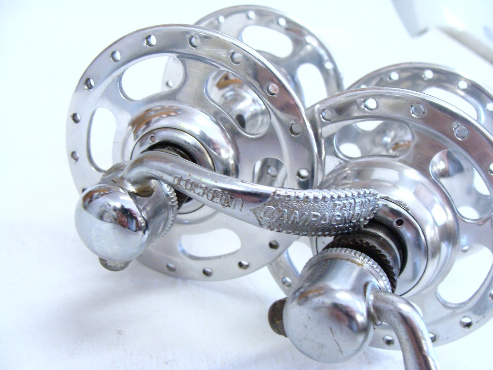 ~ 70’s Campagnolo Record High Flange Hub Set w/ Rare Curved Skewers 36H 126mm ~