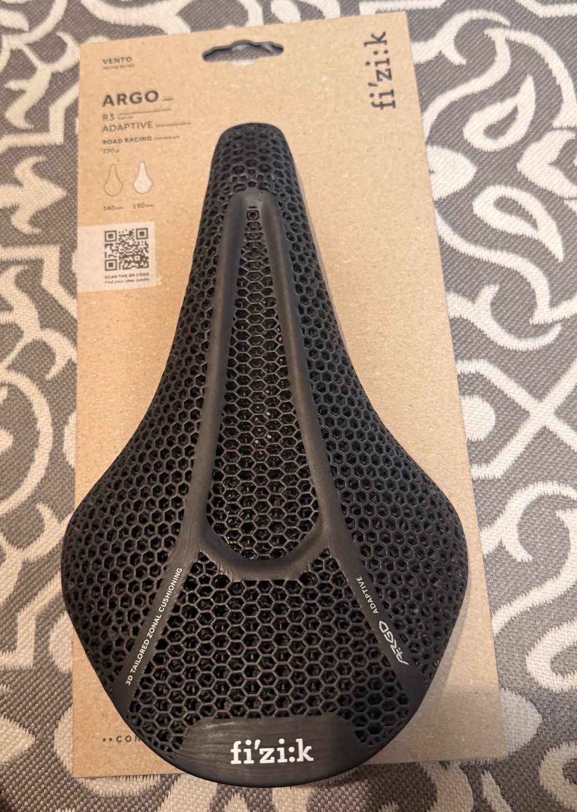 Fizik Vento Argo R3 Adaptive Road Seat – Black, 150mm (70F2D00A1P002)