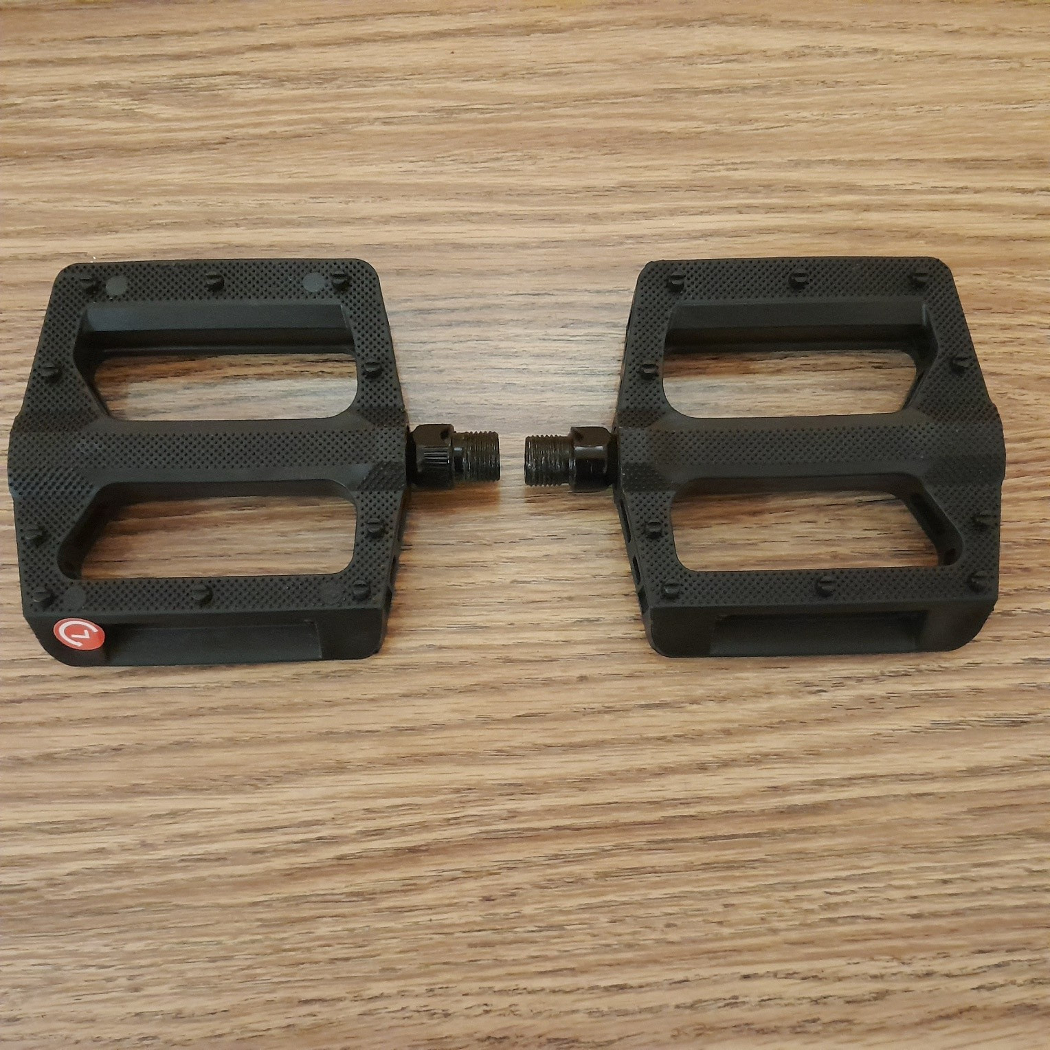 FPD Plastic Platform Pedals W/h Reflectors BMX Fat Cruiser Mountain Bike Bicycle