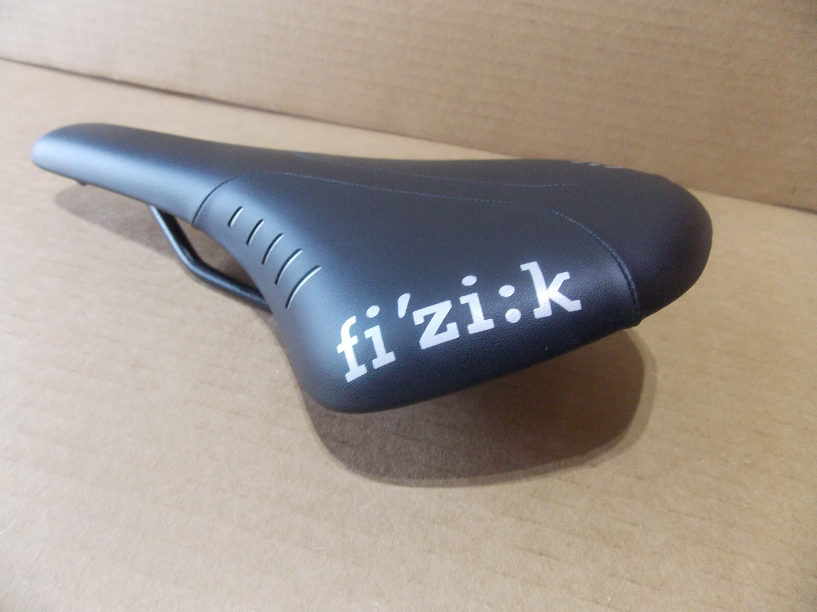 Fizik Antares R5 Bicycle Bike Saddle with Manganese Seat Rails nyc54