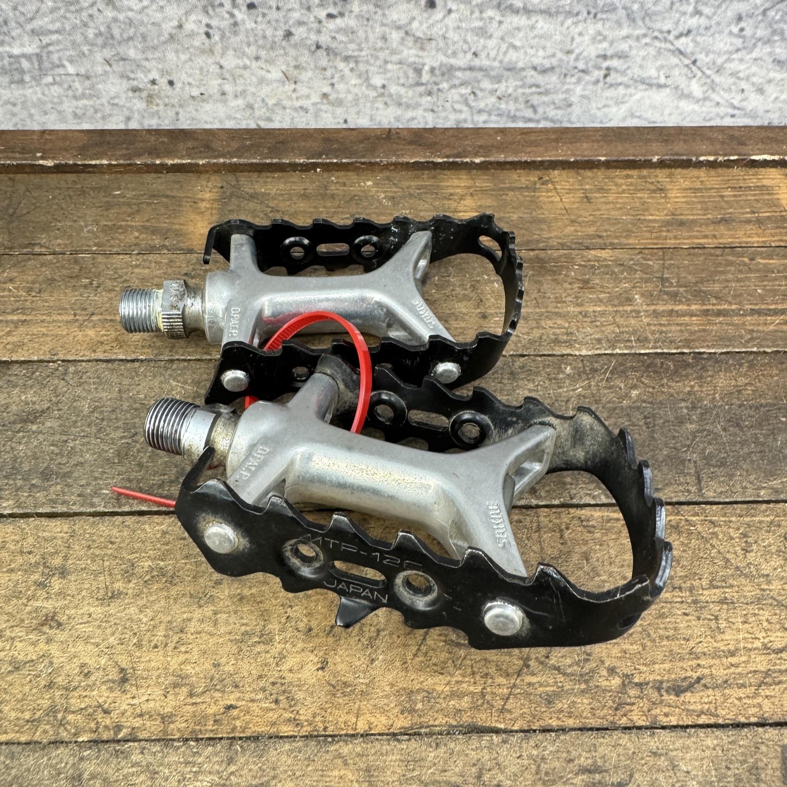 Vintage Sakae MTP-126 Pedals 9/16 Black Low Fat 90s MTB Pair 421g Japan